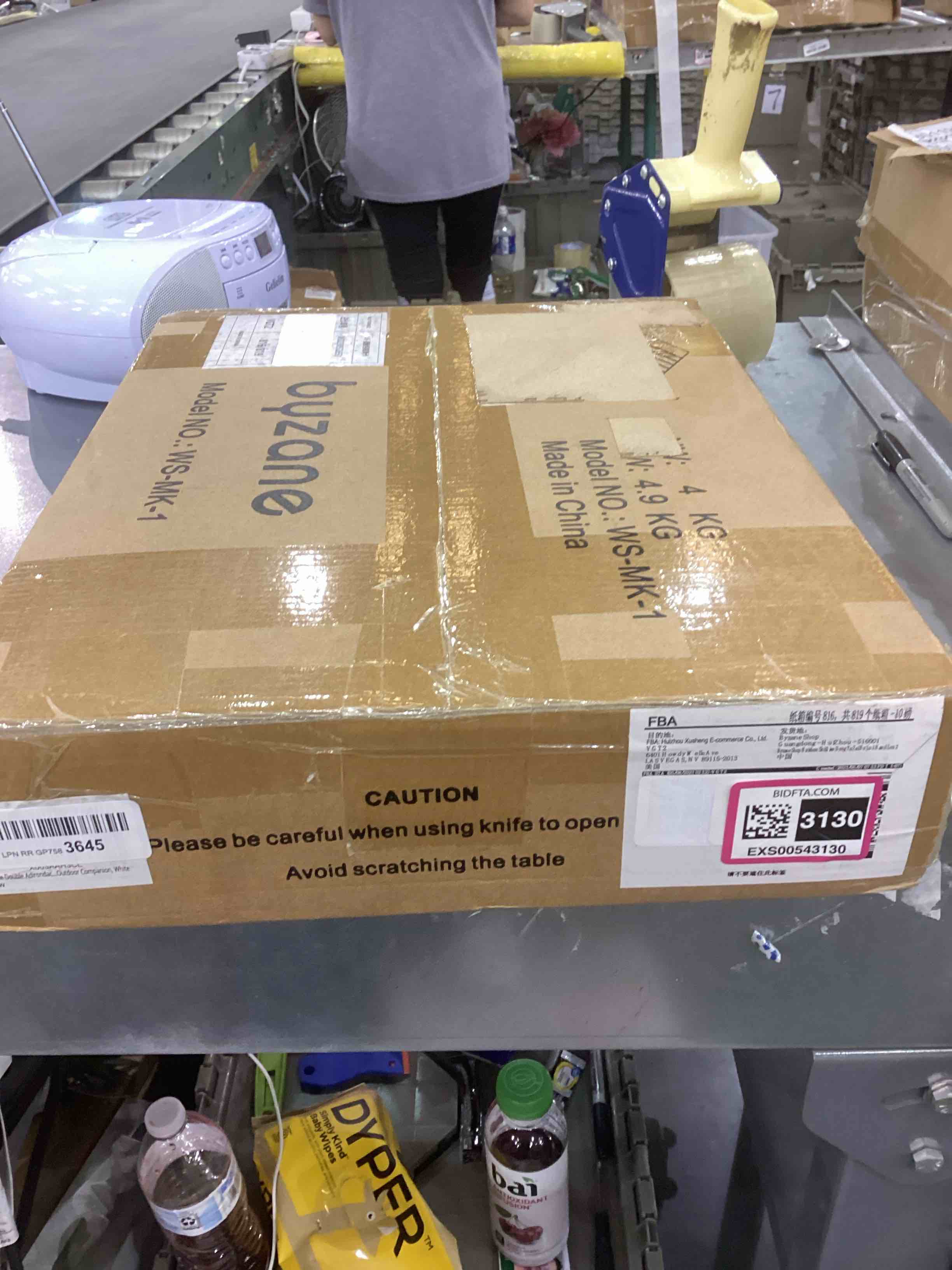 https://s3.amazonaws.com/lotting-images-prod/bidfta/EXS00543130_1695738399894.jpeg
