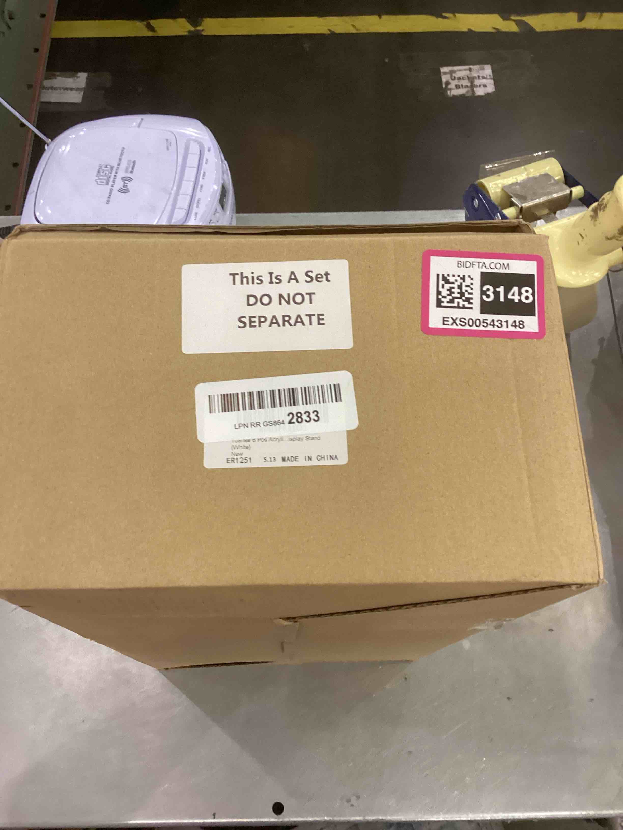 https://s3.amazonaws.com/lotting-images-prod/bidfta/EXS00543148_1695739917733.jpeg
