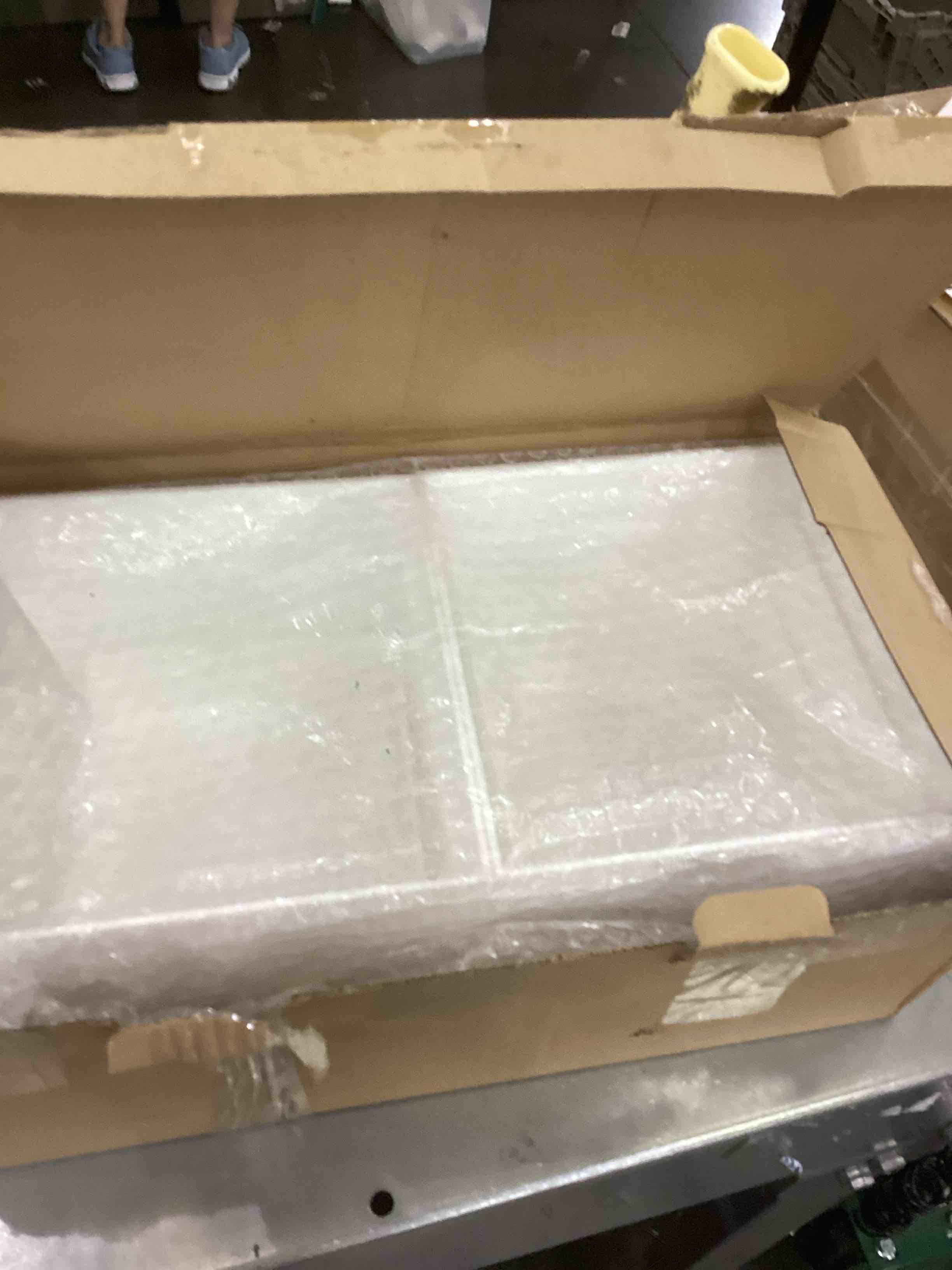 https://s3.amazonaws.com/lotting-images-prod/bidfta/EXS00543148_1695739935330.jpeg