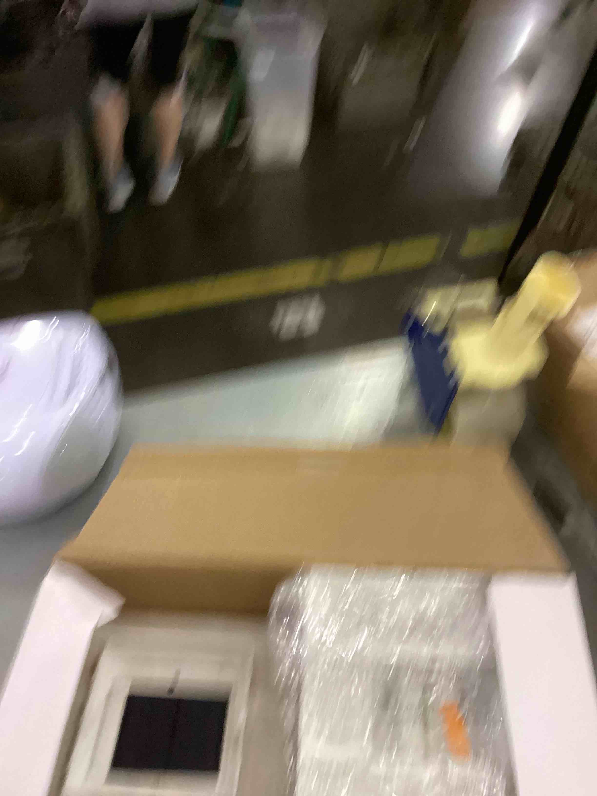 https://s3.amazonaws.com/lotting-images-prod/bidfta/EXS00543153_1695740334502.jpeg