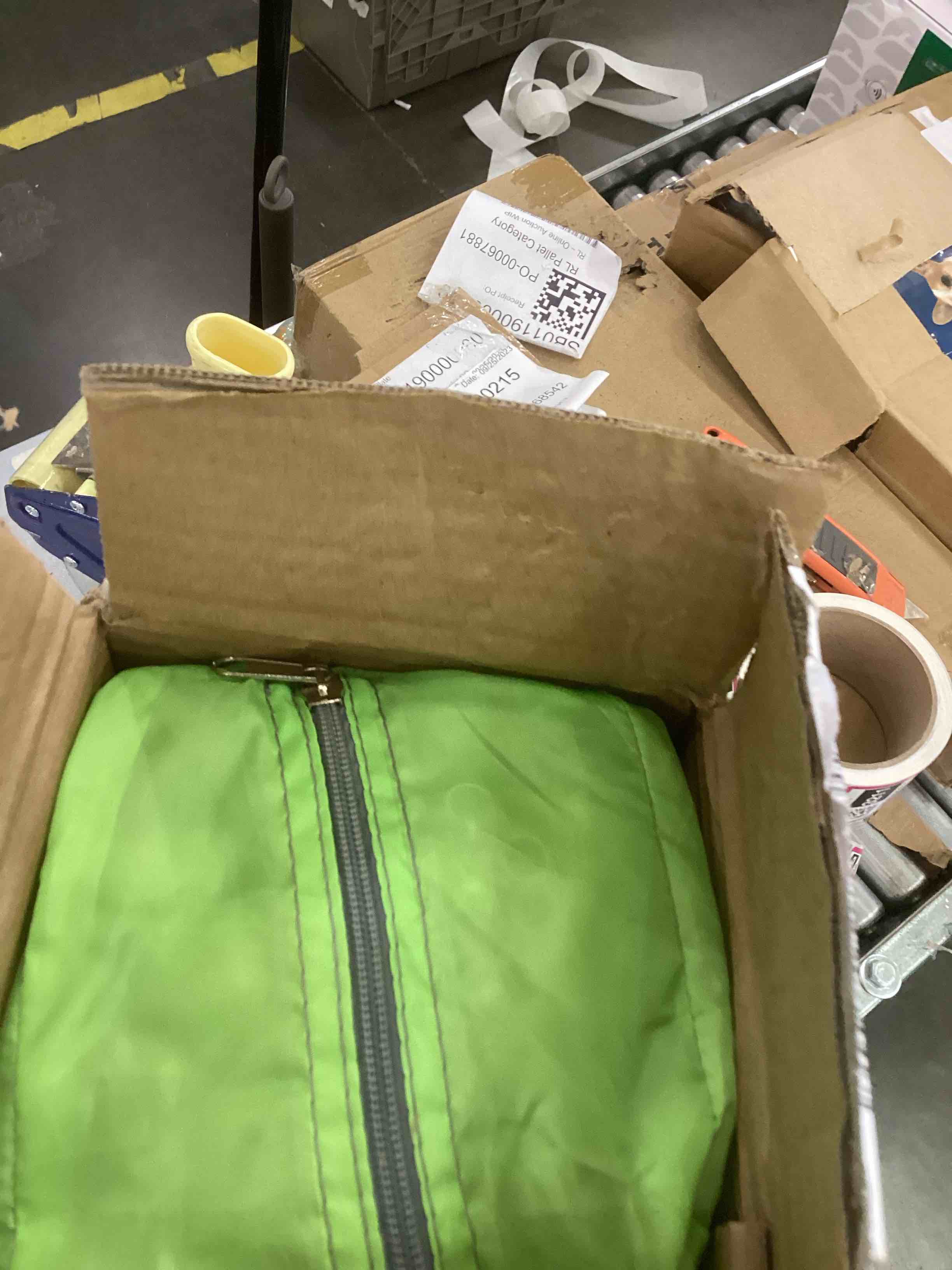 https://s3.amazonaws.com/lotting-images-prod/bidfta/EXS00543201_1695746073401.jpeg