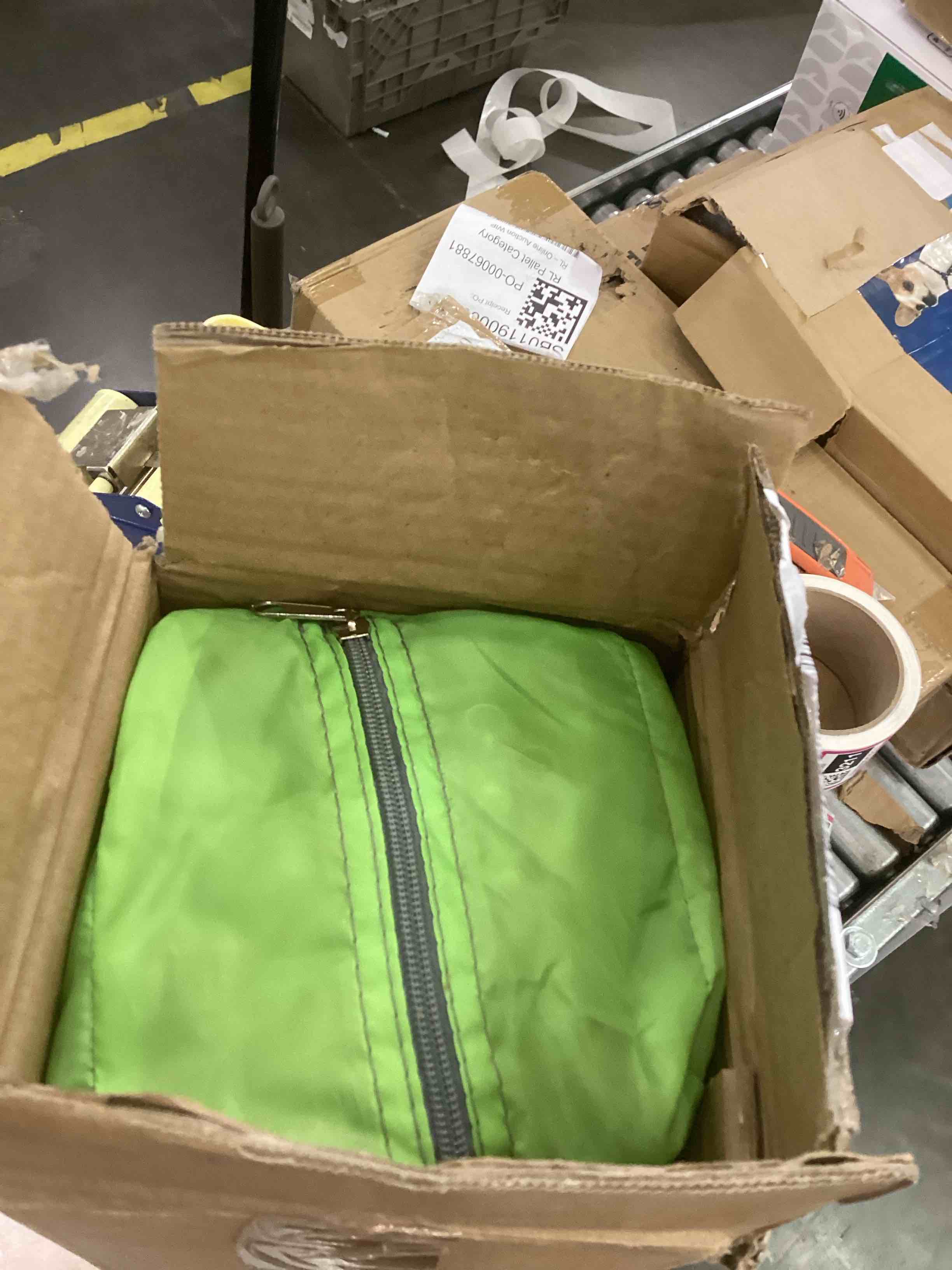 https://s3.amazonaws.com/lotting-images-prod/bidfta/EXS00543201_1695746074241.jpeg