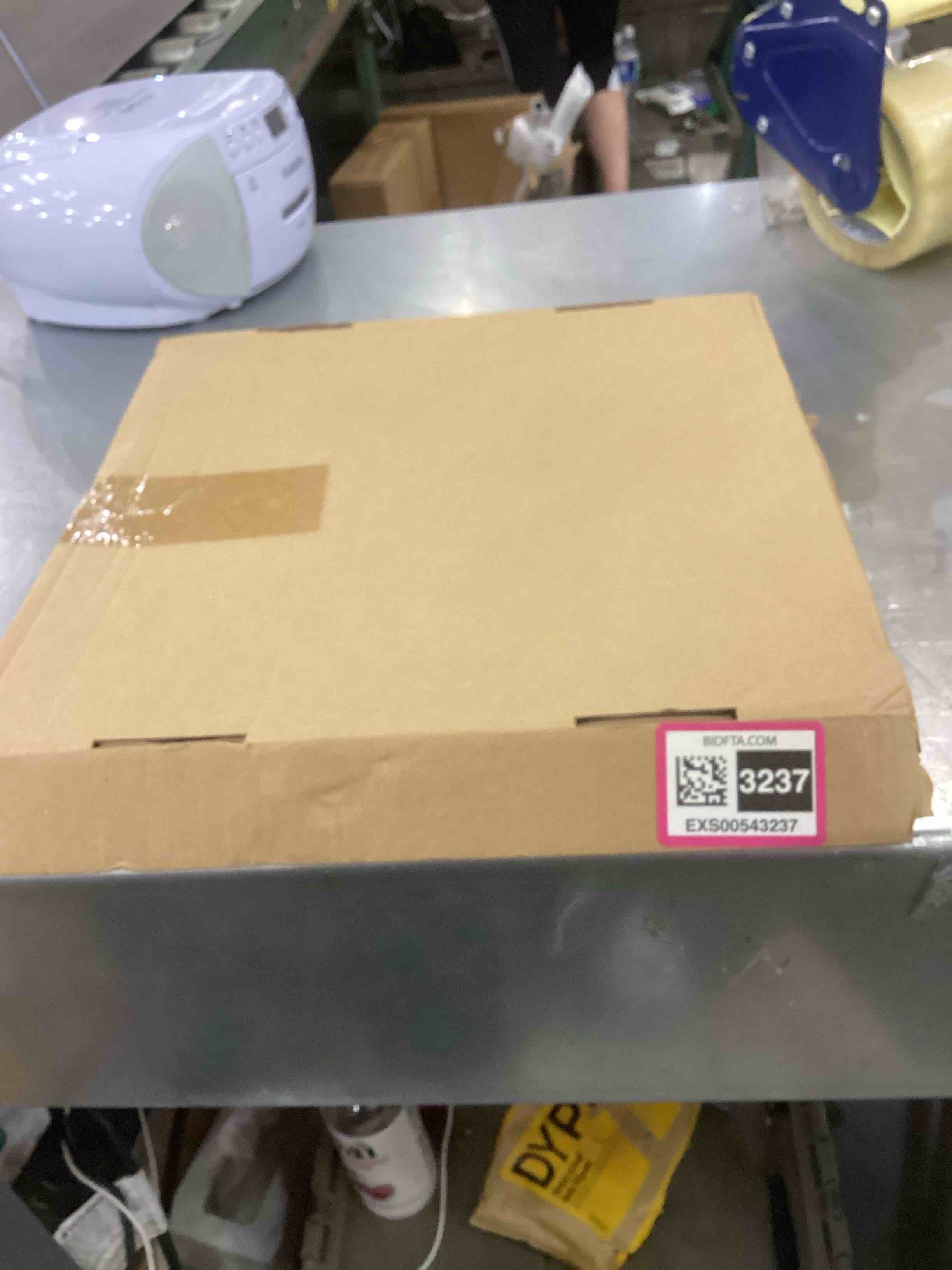 https://s3.amazonaws.com/lotting-images-prod/bidfta/EXS00543237_1695748974240.jpeg