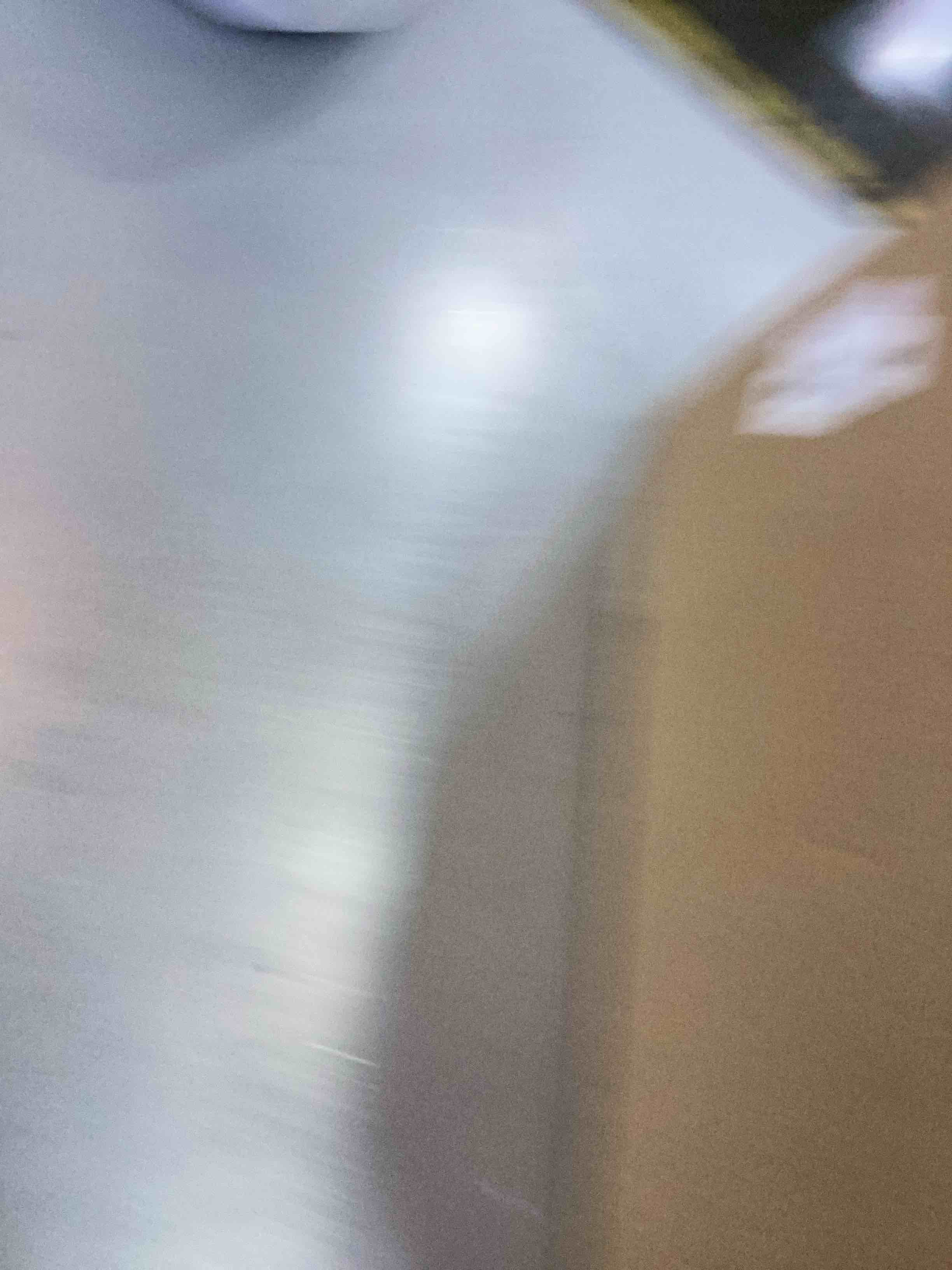 https://s3.amazonaws.com/lotting-images-prod/bidfta/EXS00543262_1695750868765.jpeg