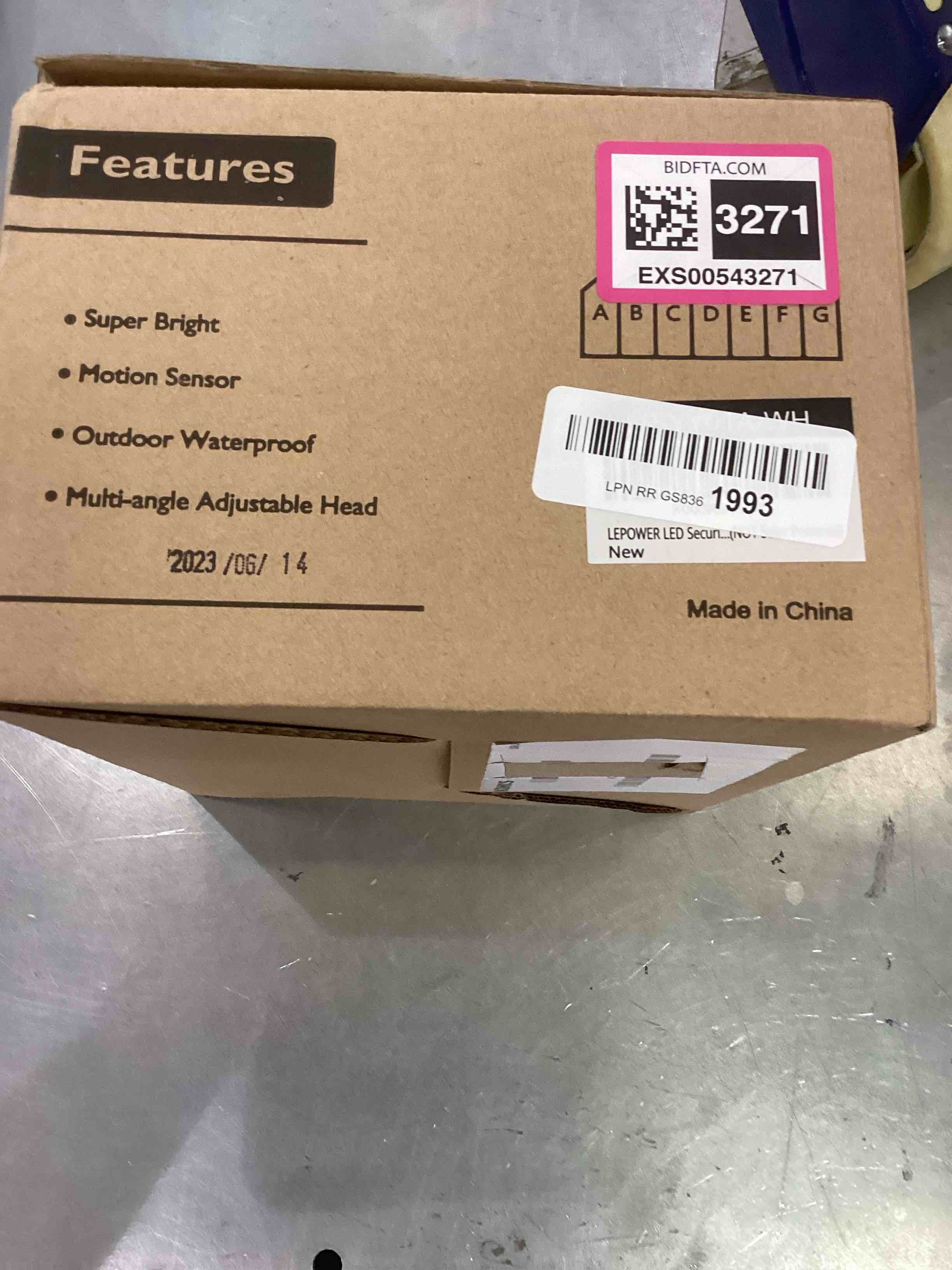 https://s3.amazonaws.com/lotting-images-prod/bidfta/EXS00543271_1695752657590.jpeg