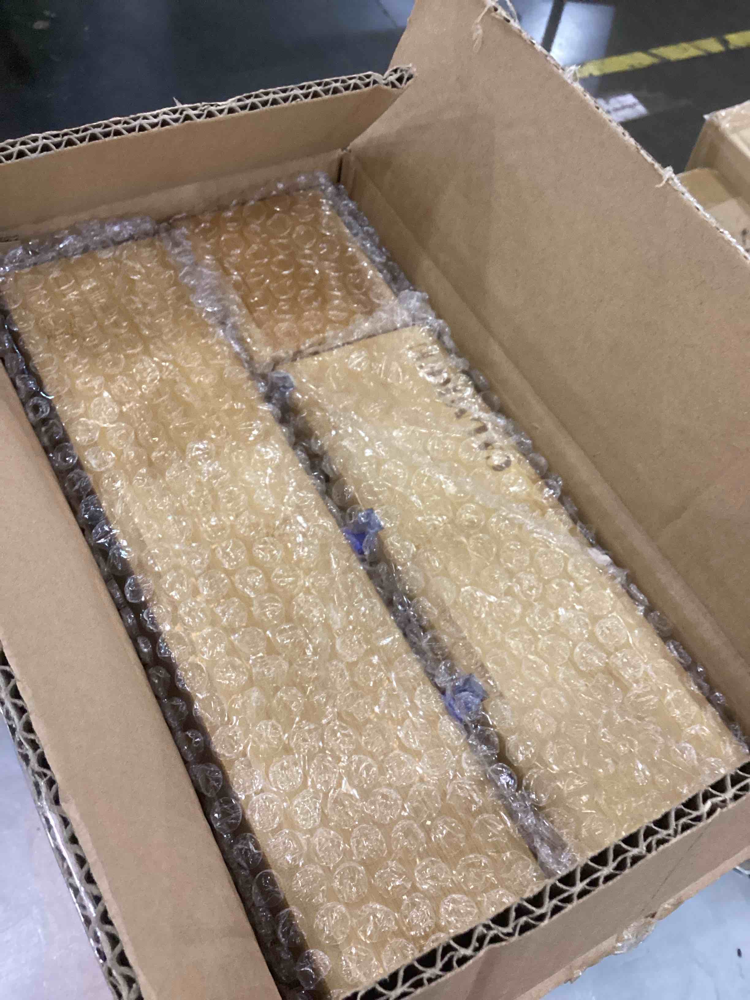 https://s3.amazonaws.com/lotting-images-prod/bidfta/EXS00543335_1695758232683.jpeg