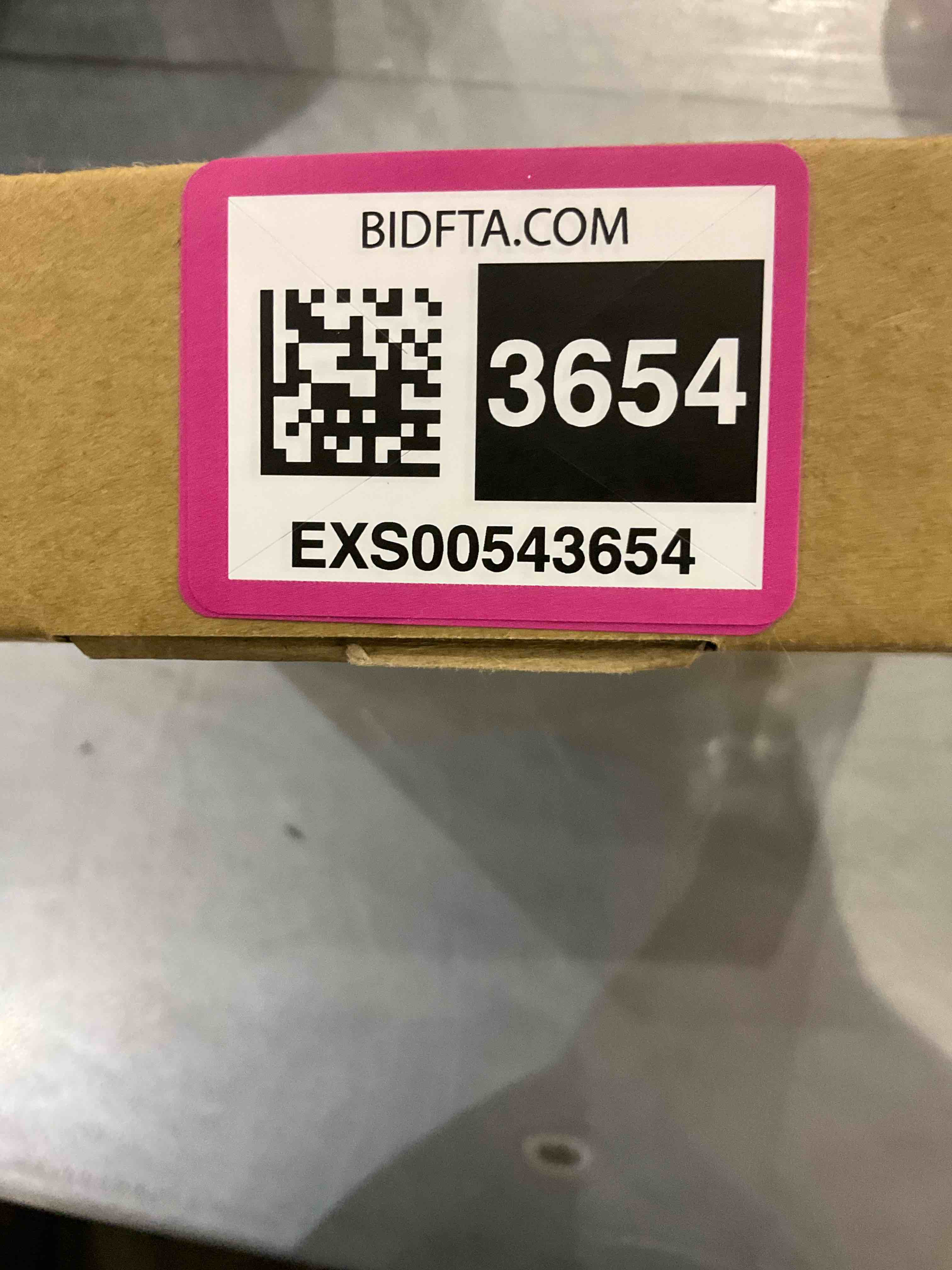https://s3.amazonaws.com/lotting-images-prod/bidfta/EXS00543654_1696505200409.jpeg