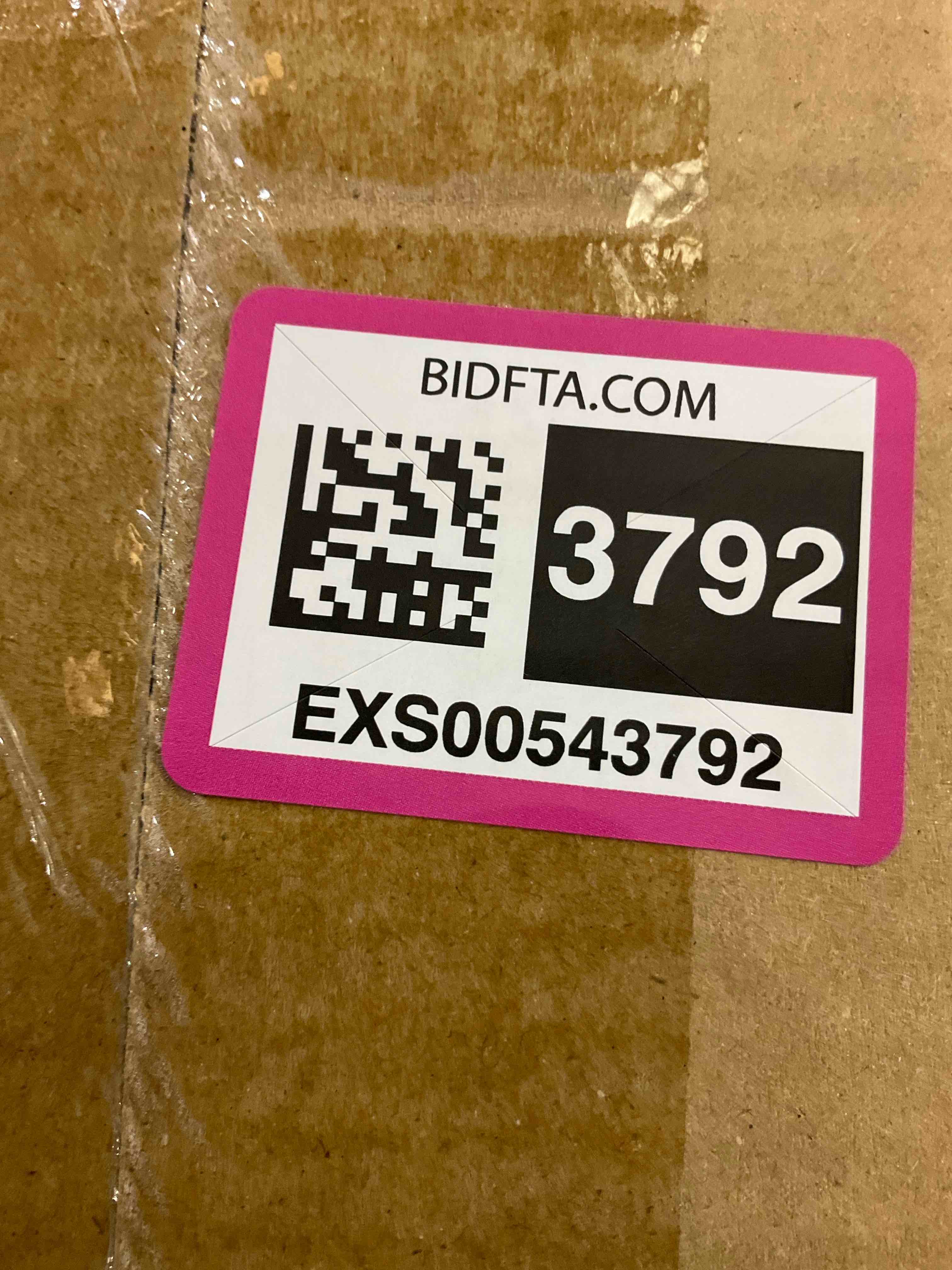 https://s3.amazonaws.com/lotting-images-prod/bidfta/EXS00543792_1696532452697.jpeg