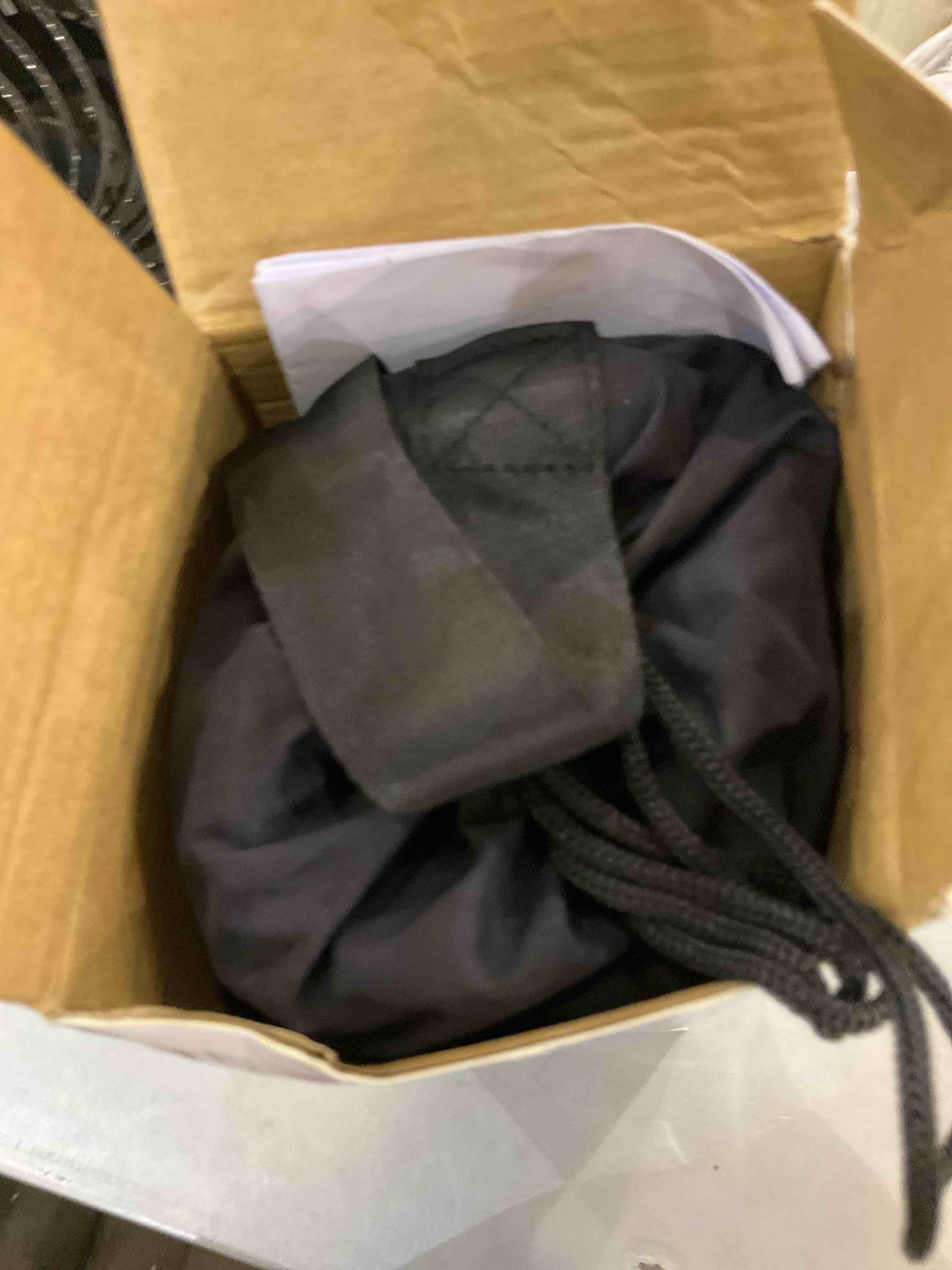 https://s3.amazonaws.com/lotting-images-prod/bidfta/EXS00543803_1696533397984.jpeg
