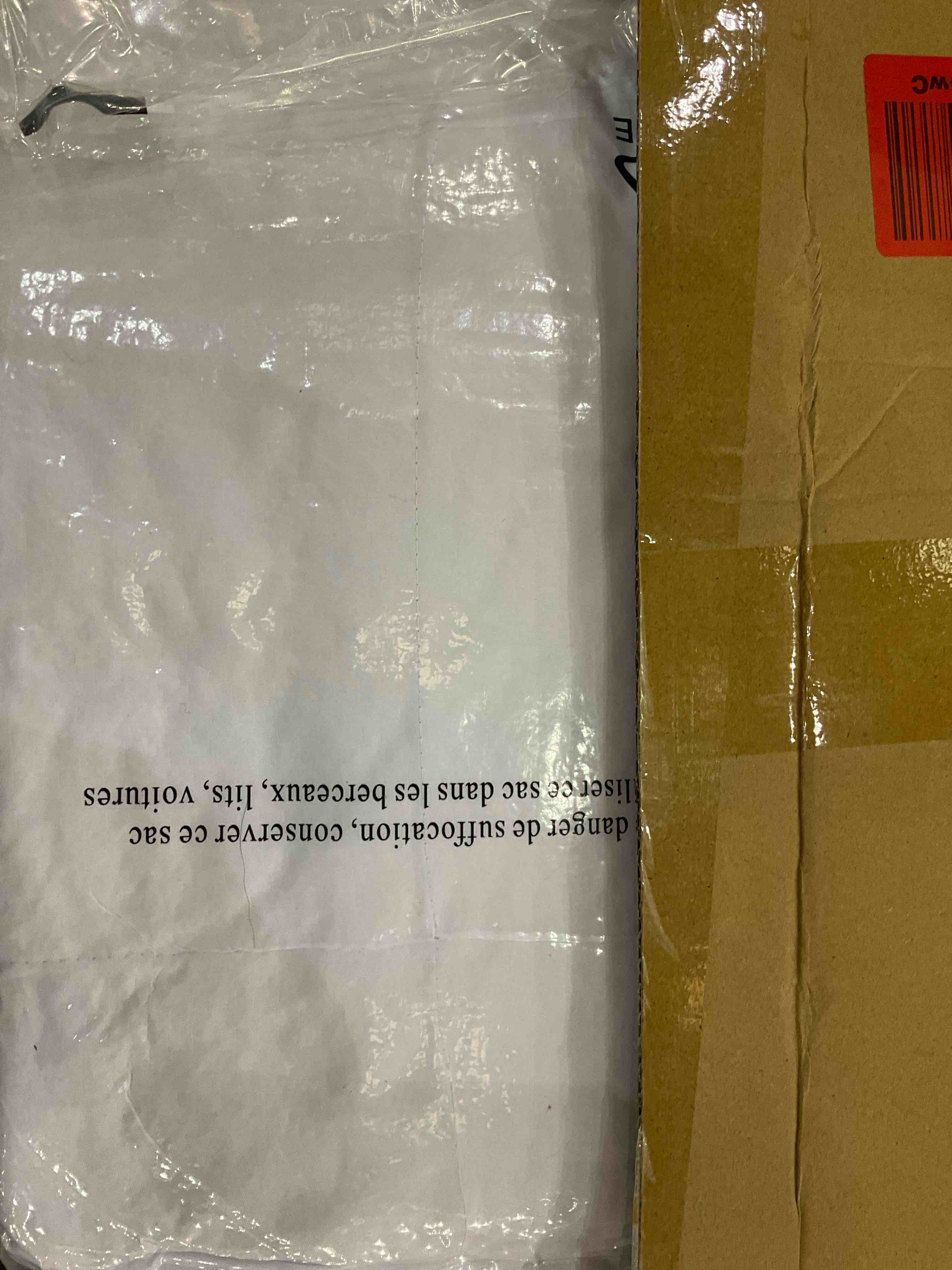 https://s3.amazonaws.com/lotting-images-prod/bidfta/EXS00543813_1696534353179.jpeg