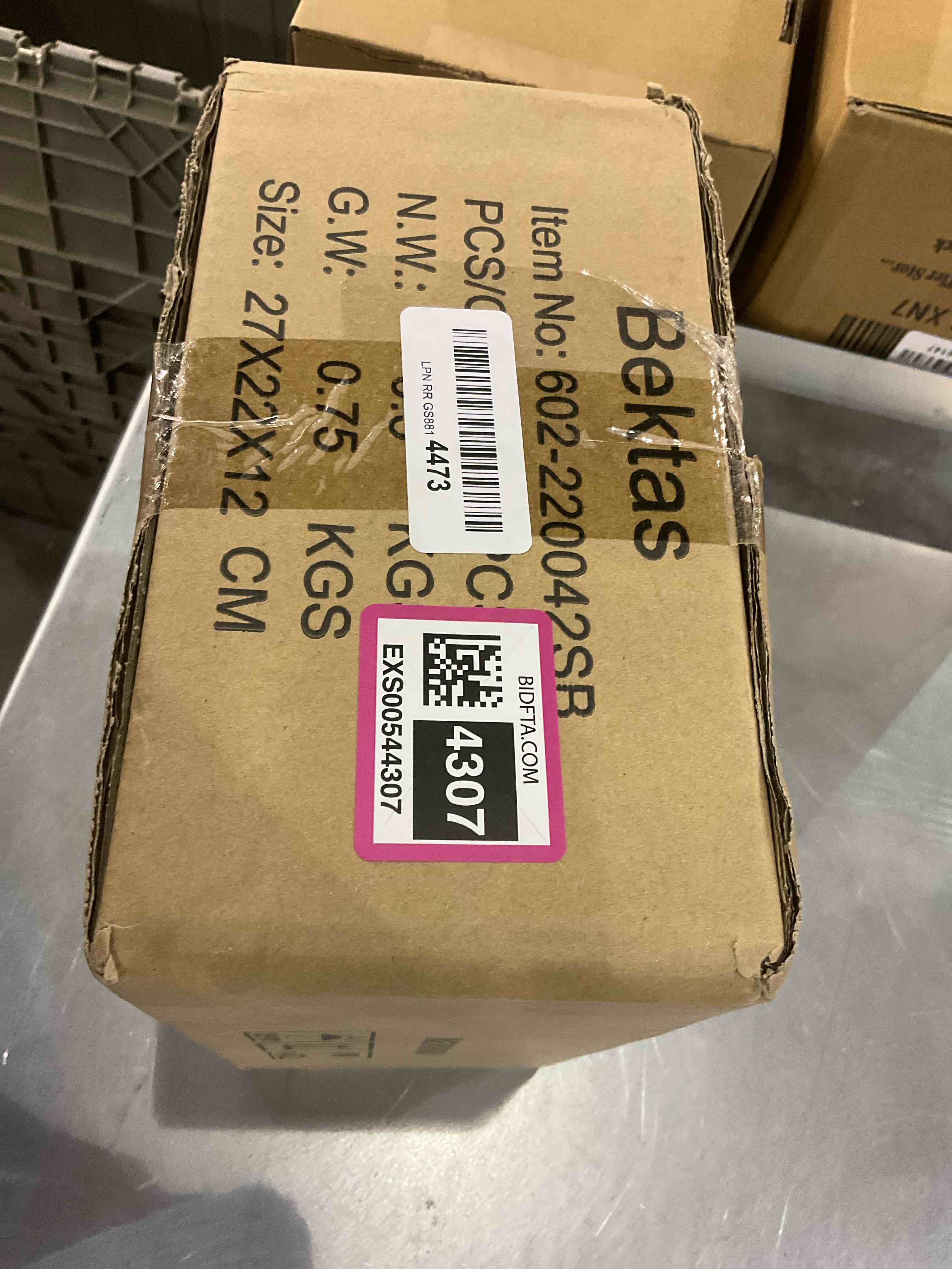 https://s3.amazonaws.com/lotting-images-prod/bidfta/EXS00544307_1695901853188.jpeg