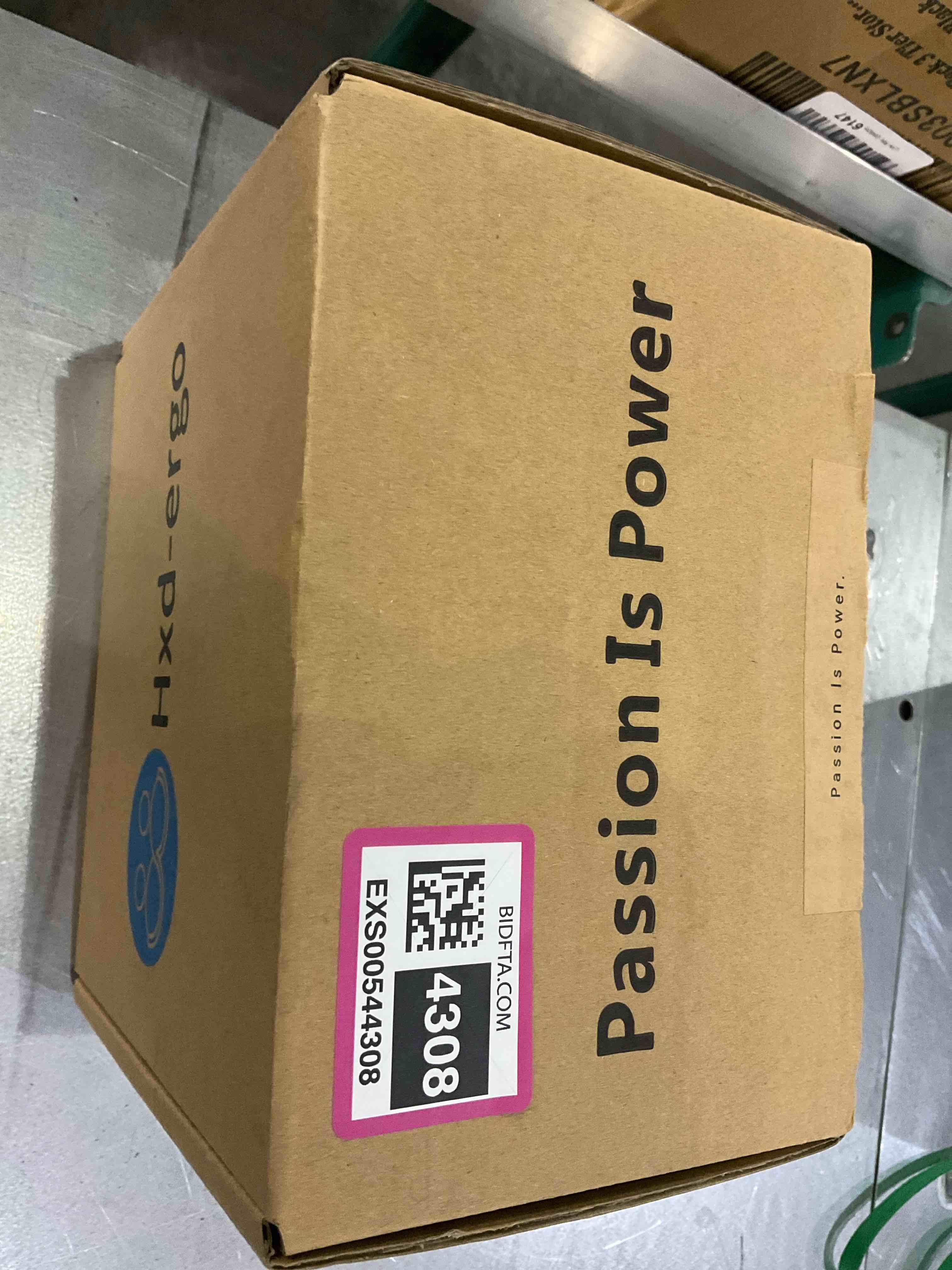 https://s3.amazonaws.com/lotting-images-prod/bidfta/EXS00544308_1695901951035.jpeg