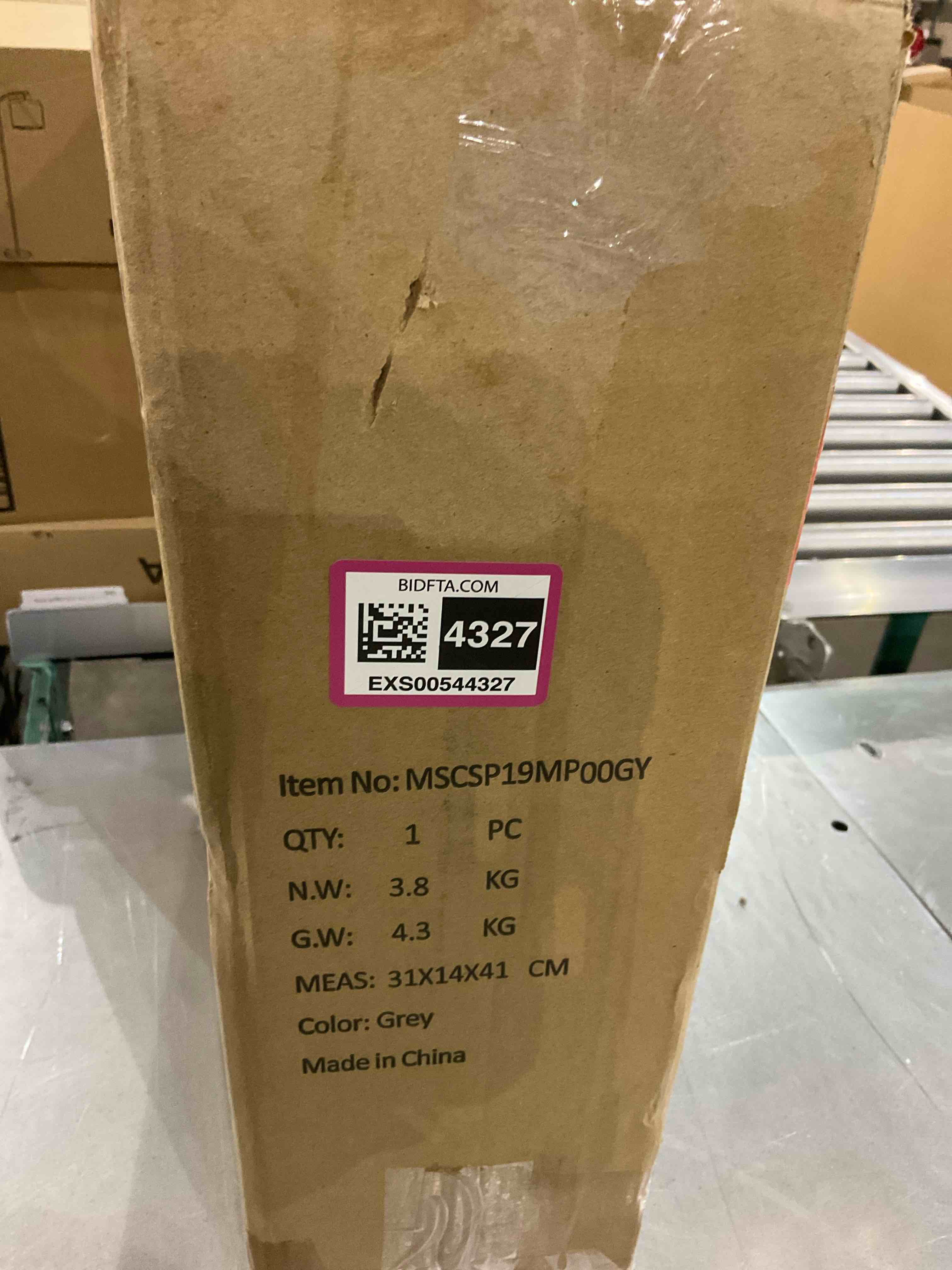 https://s3.amazonaws.com/lotting-images-prod/bidfta/EXS00544327_1695903874264.jpeg
