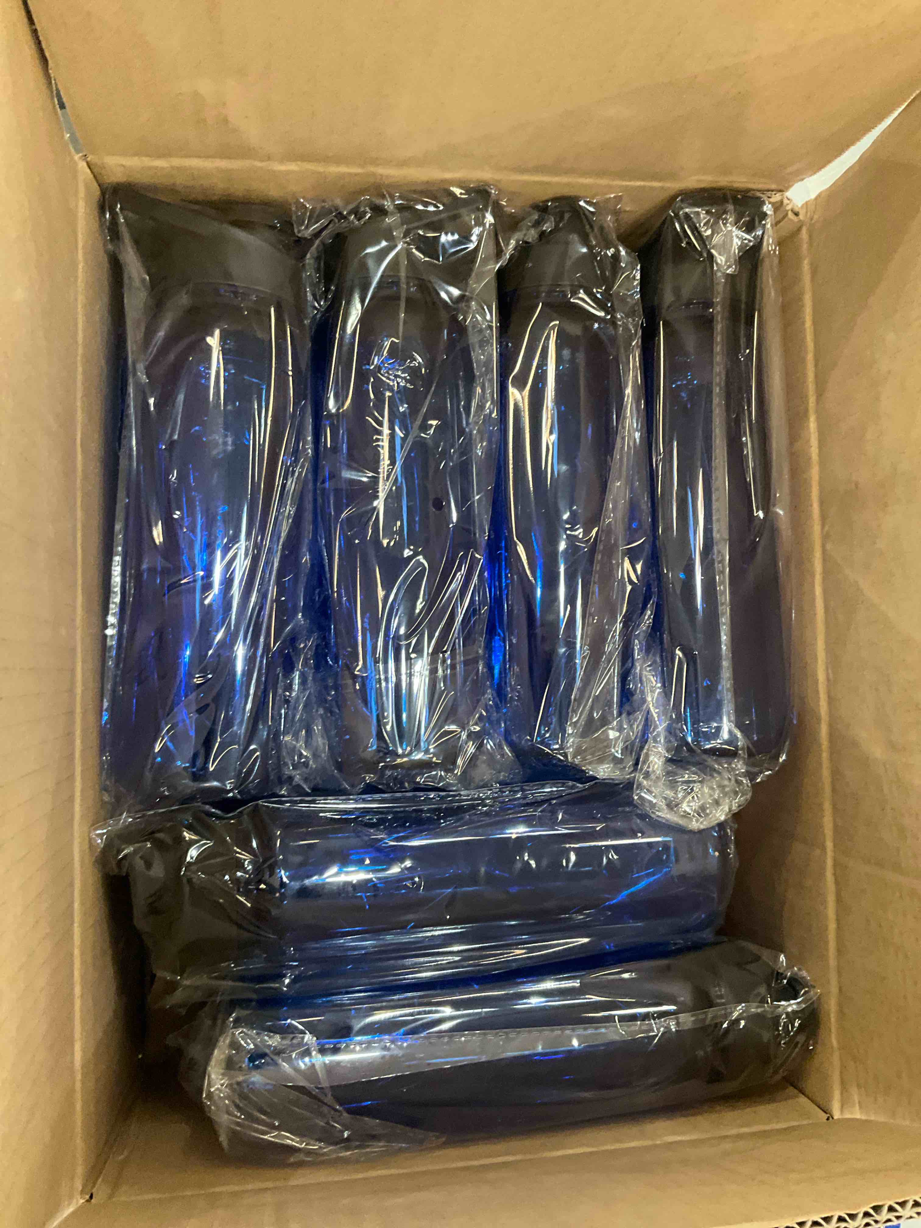https://s3.amazonaws.com/lotting-images-prod/bidfta/EXS00544436_1695921560918.jpeg