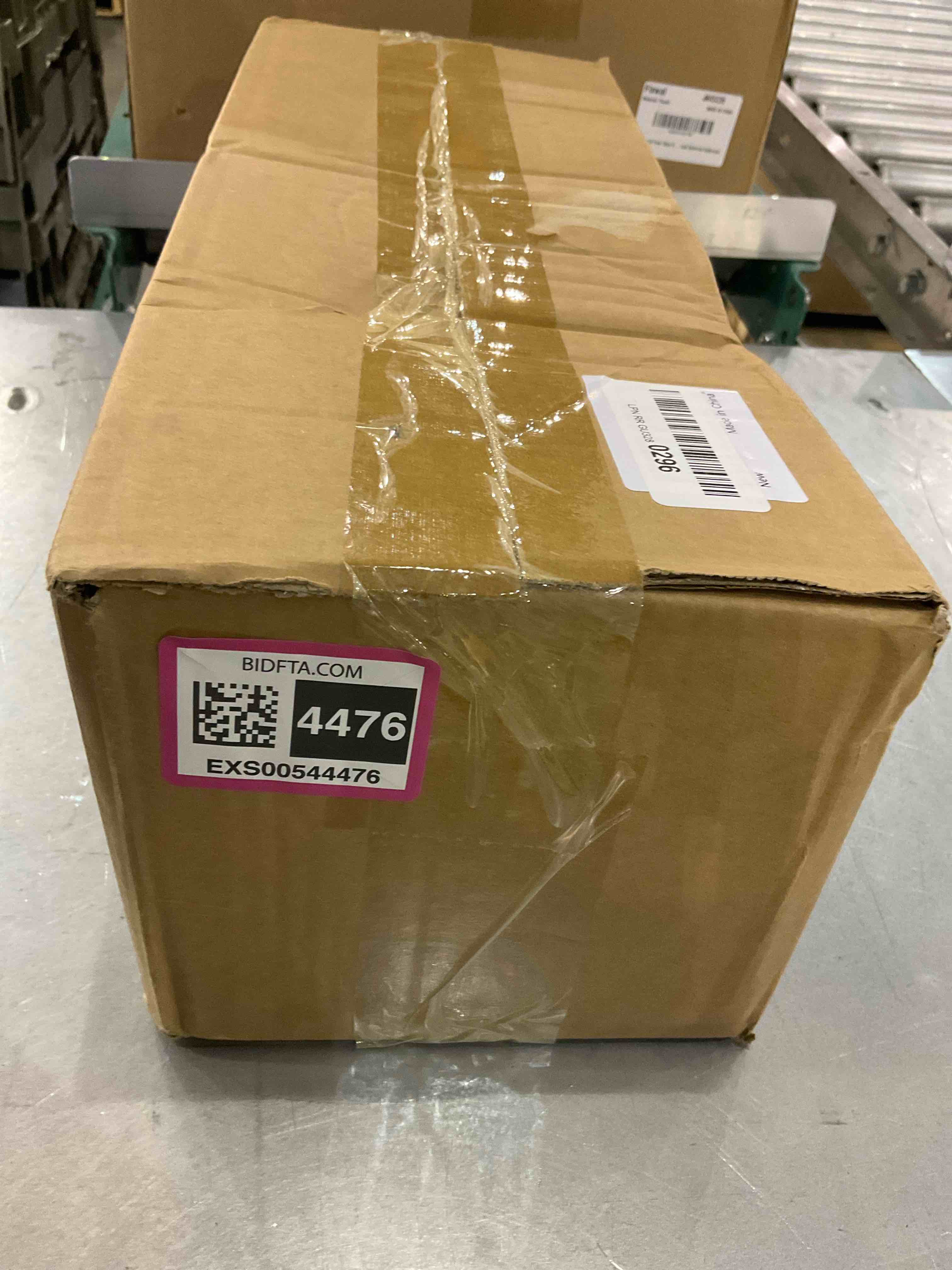 https://s3.amazonaws.com/lotting-images-prod/bidfta/EXS00544476_1695927018057.jpeg