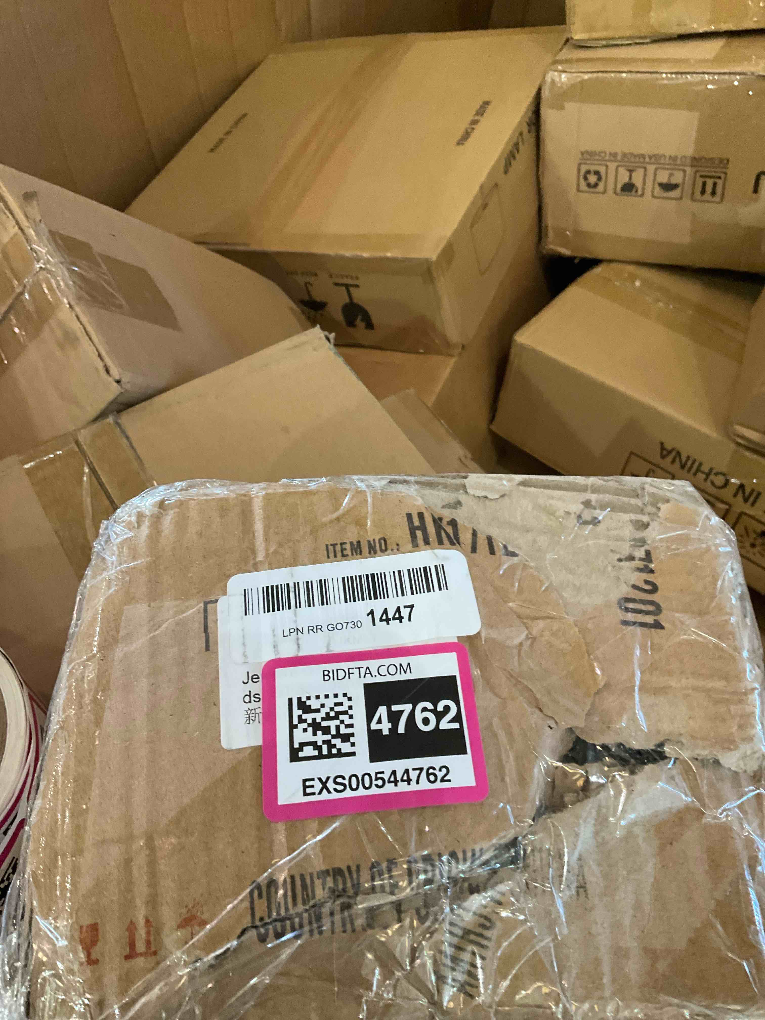 https://s3.amazonaws.com/lotting-images-prod/bidfta/EXS00544763_1695762706336.jpeg