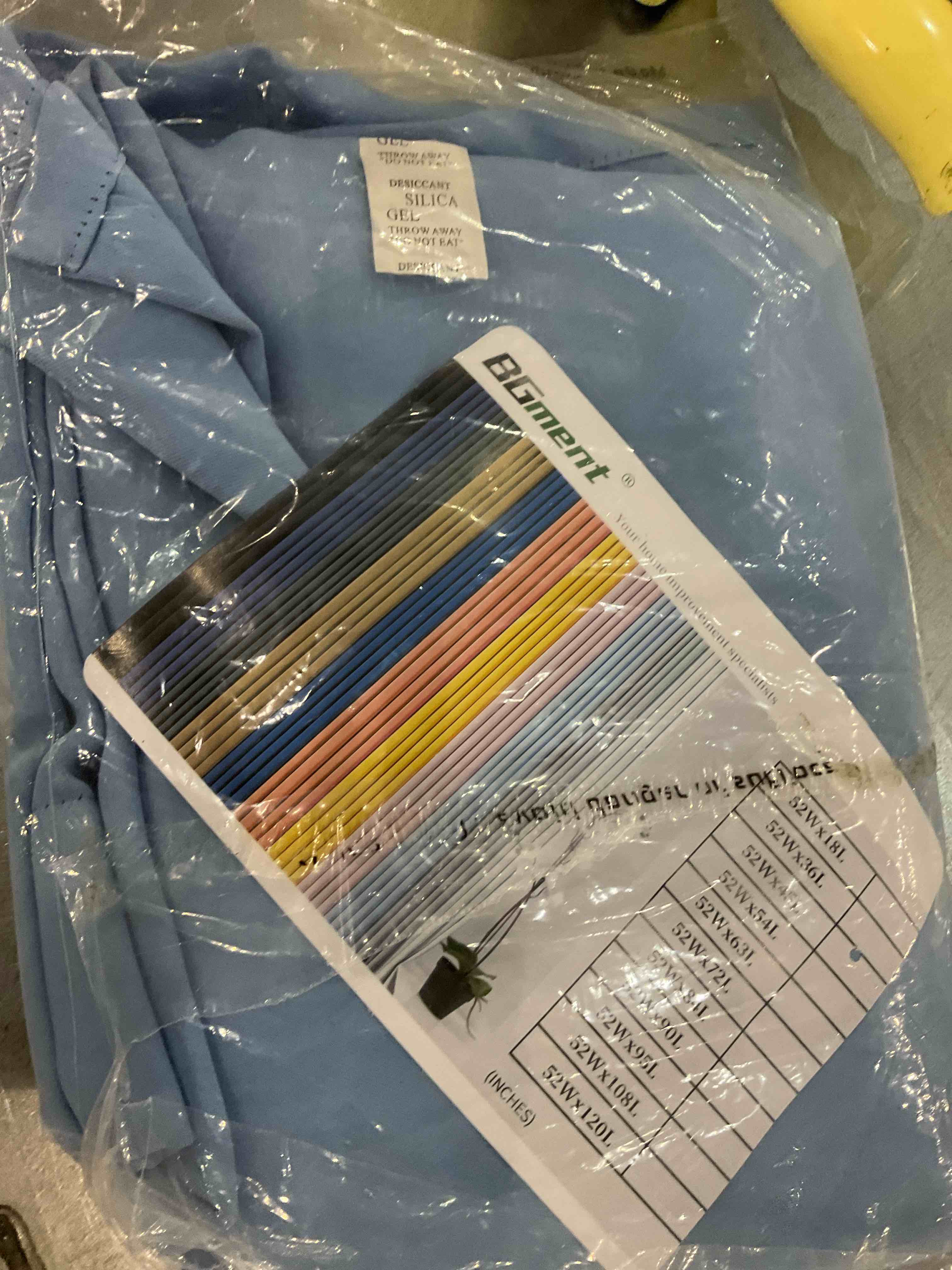 https://s3.amazonaws.com/lotting-images-prod/bidfta/EXS00545194_1696506066224.jpeg