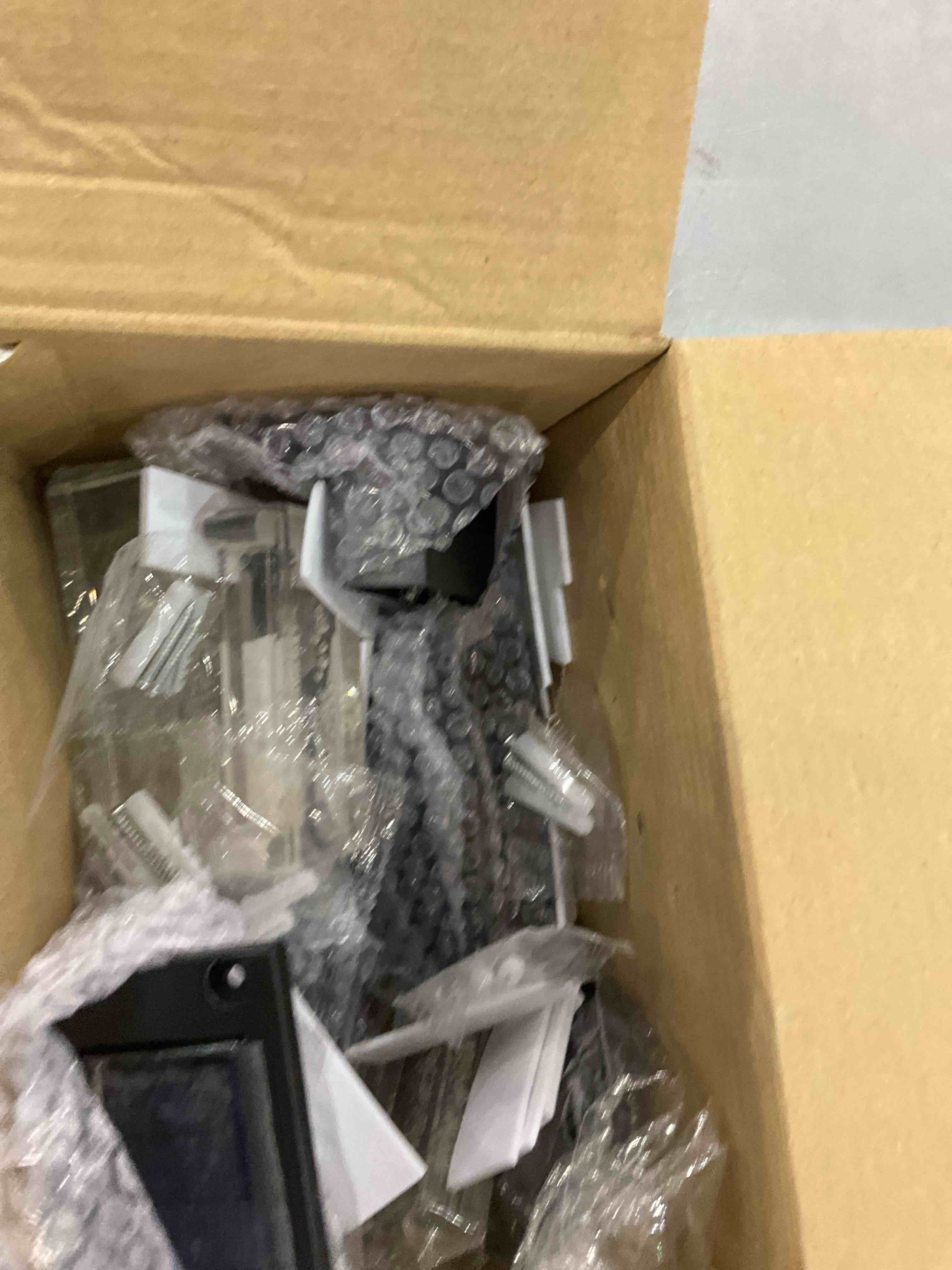 https://s3.amazonaws.com/lotting-images-prod/bidfta/EXS00545235_1696514884336.jpeg