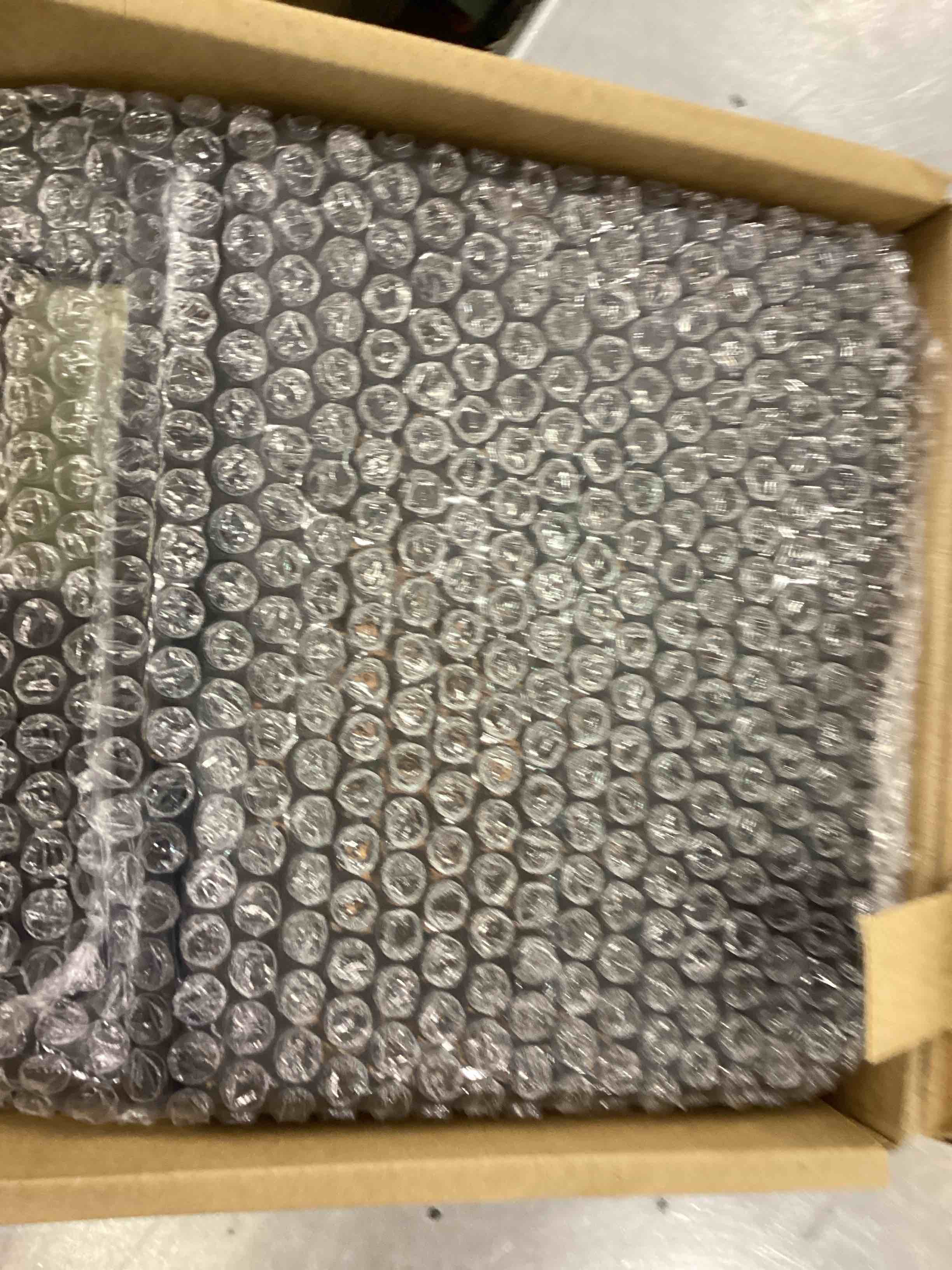 https://s3.amazonaws.com/lotting-images-prod/bidfta/EXS00545589_1697829643689.jpeg