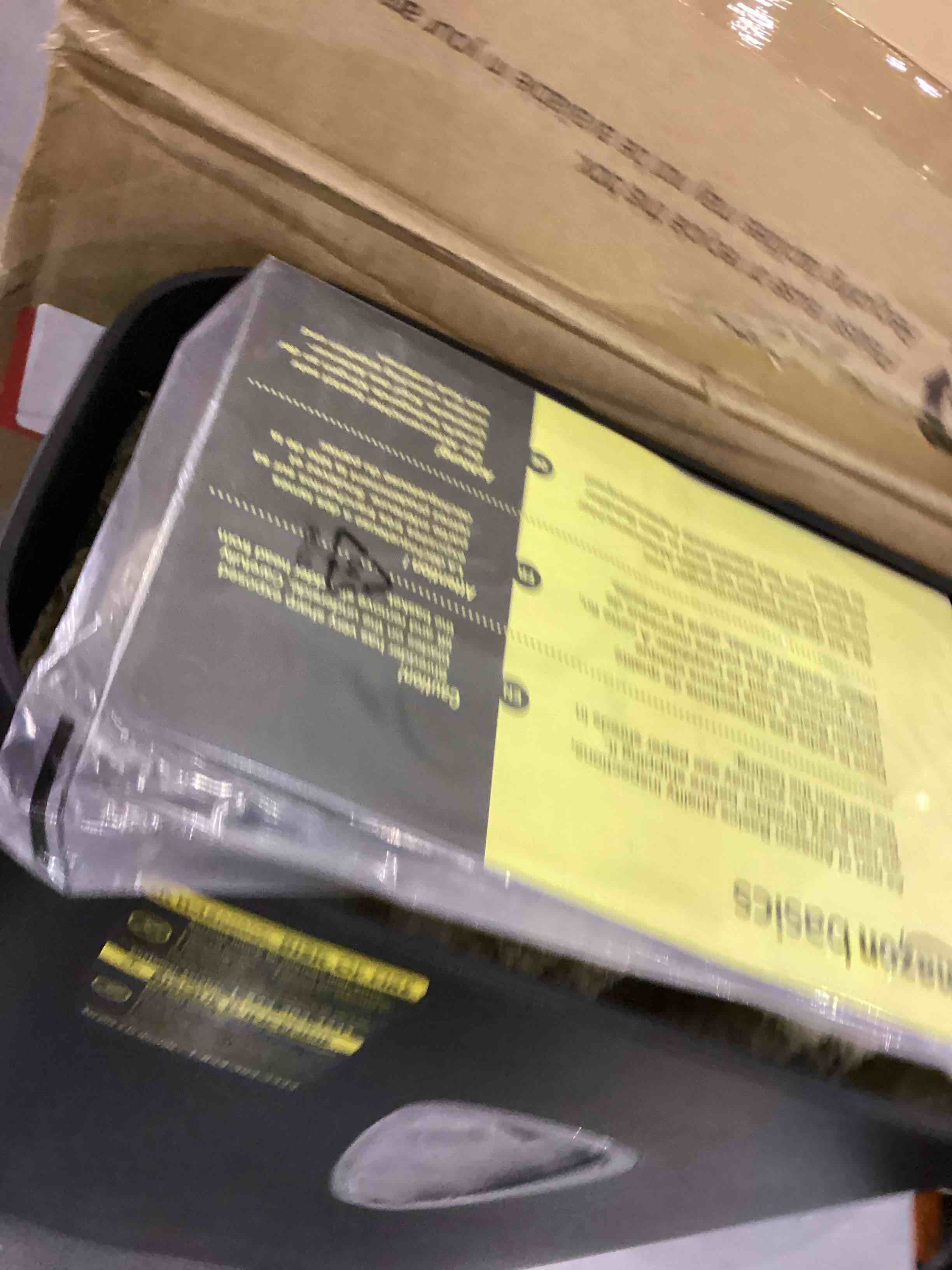 https://s3.amazonaws.com/lotting-images-prod/bidfta/EXS00545595_1698060103521.jpeg