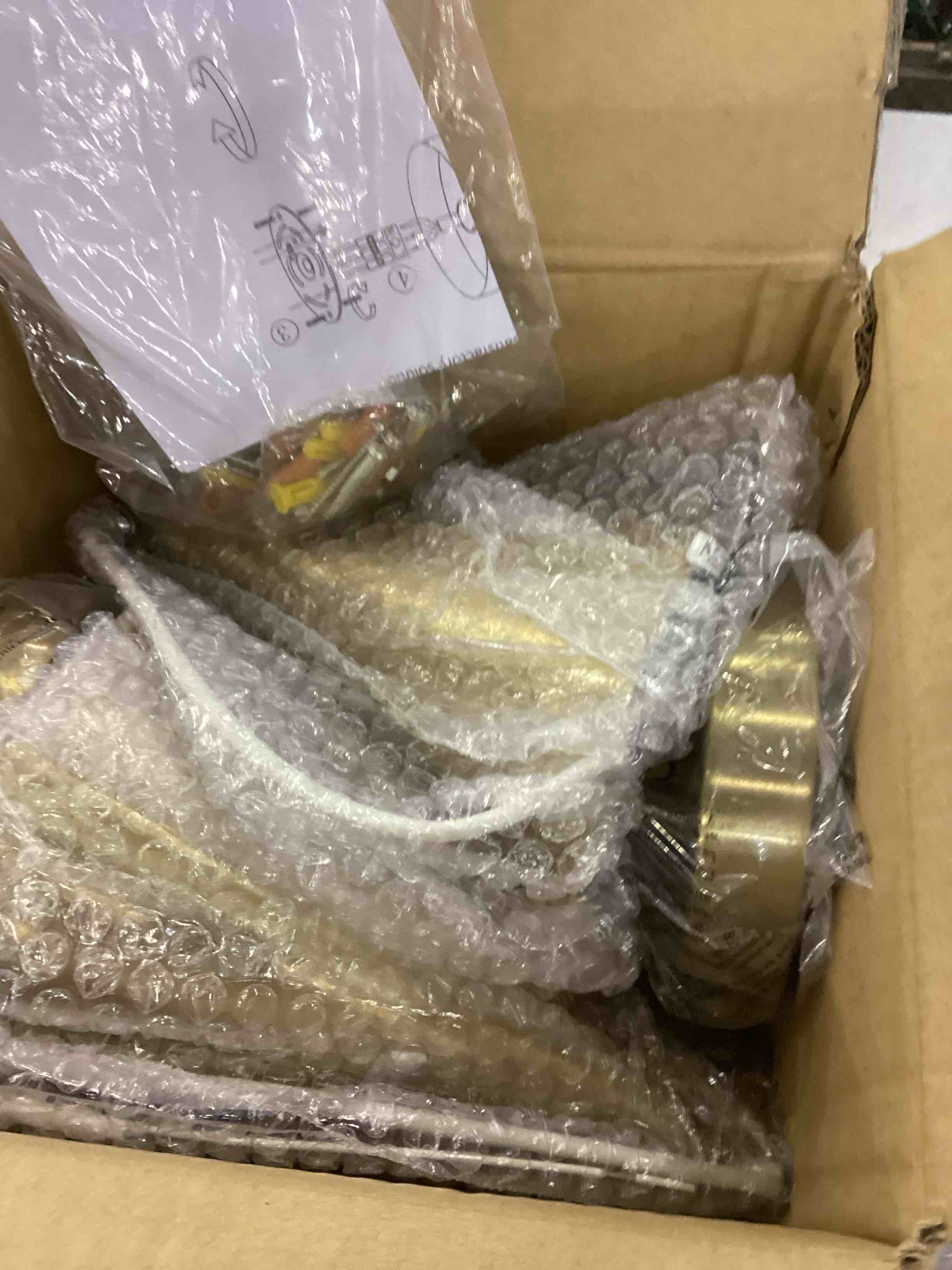 https://s3.amazonaws.com/lotting-images-prod/bidfta/EXS00545735_1698146804360.jpeg