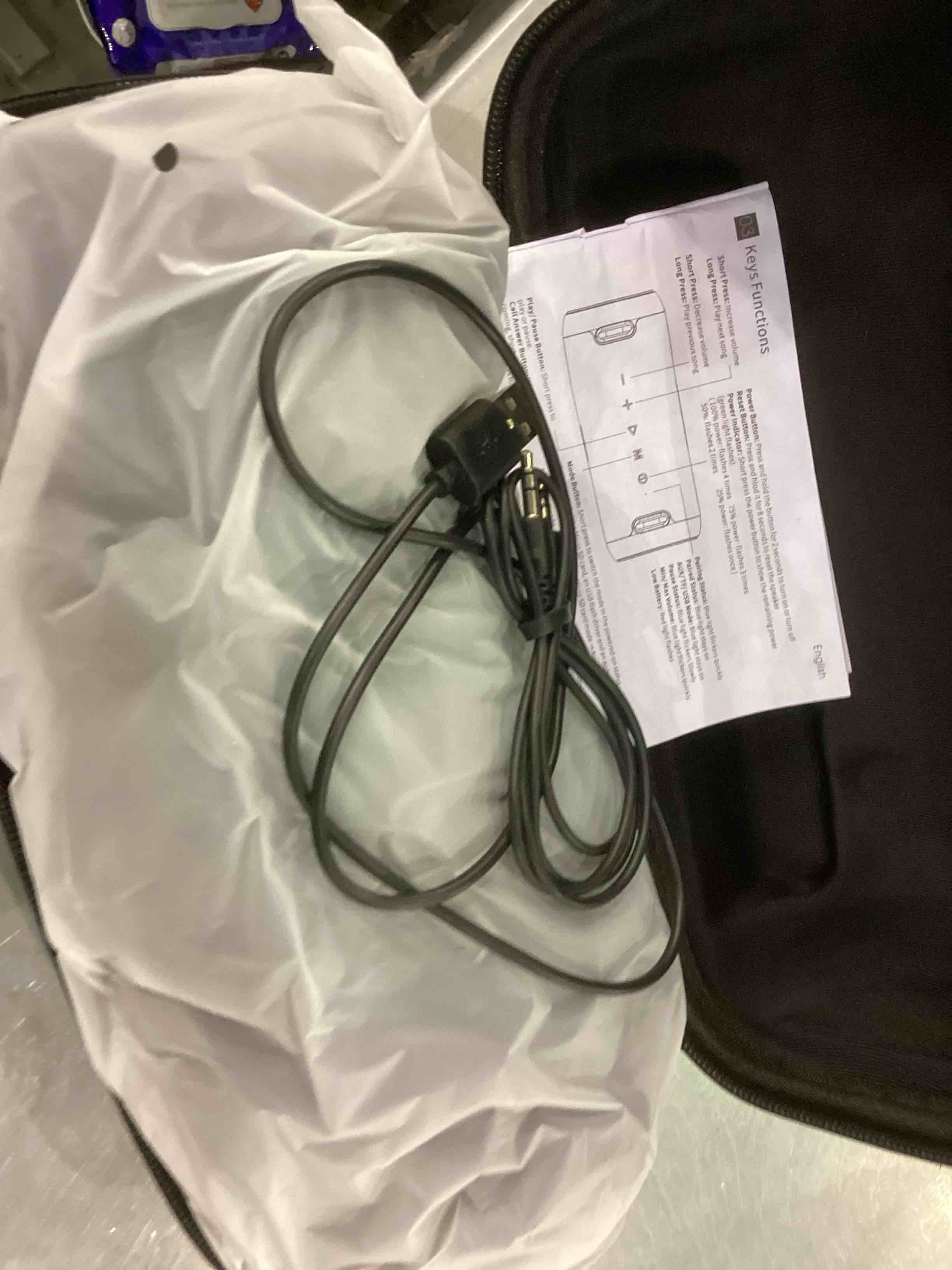 https://s3.amazonaws.com/lotting-images-prod/bidfta/EXS00545756_1698148880370.jpeg