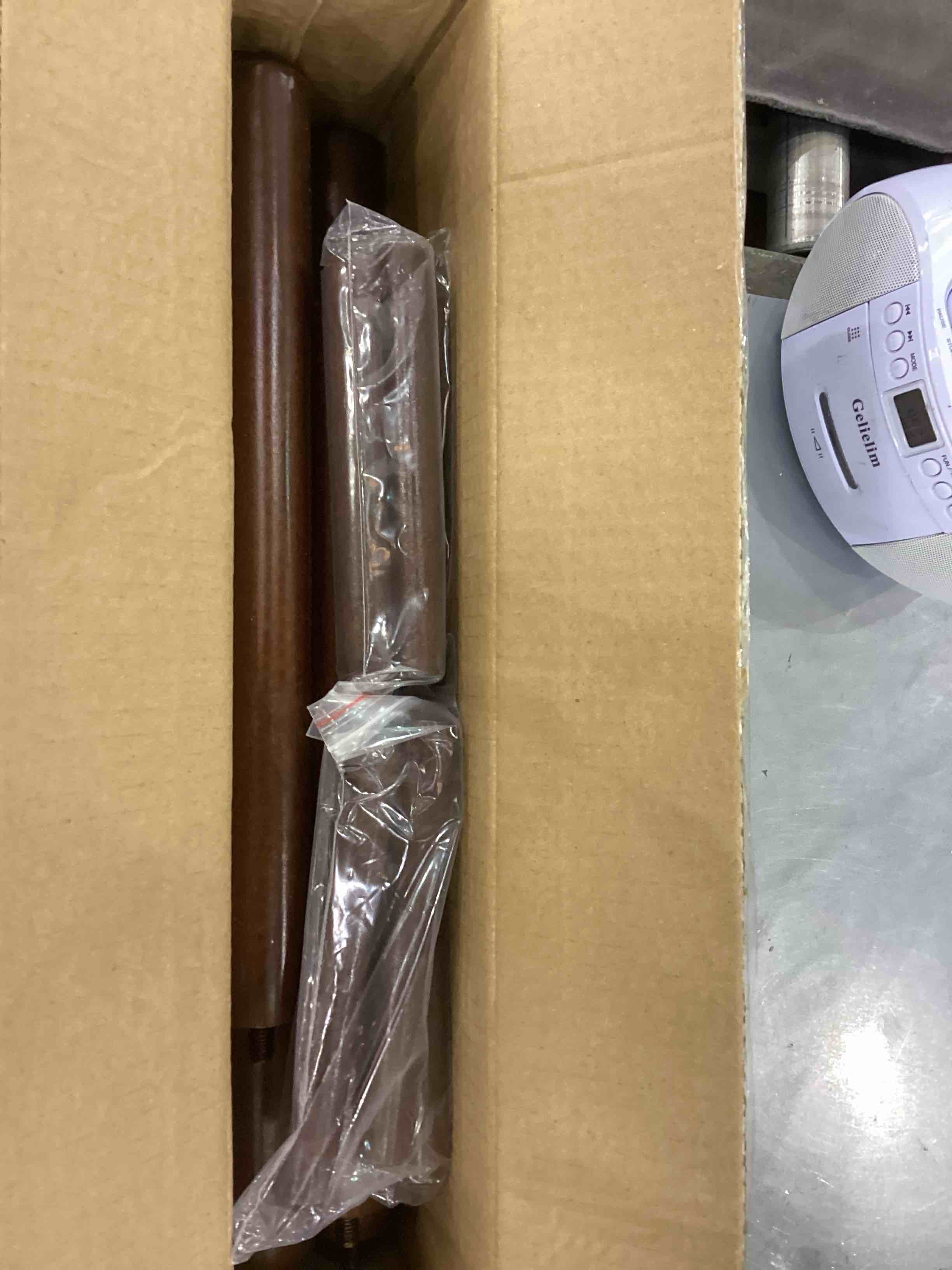 https://s3.amazonaws.com/lotting-images-prod/bidfta/EXS00545840_1698170065999.jpeg