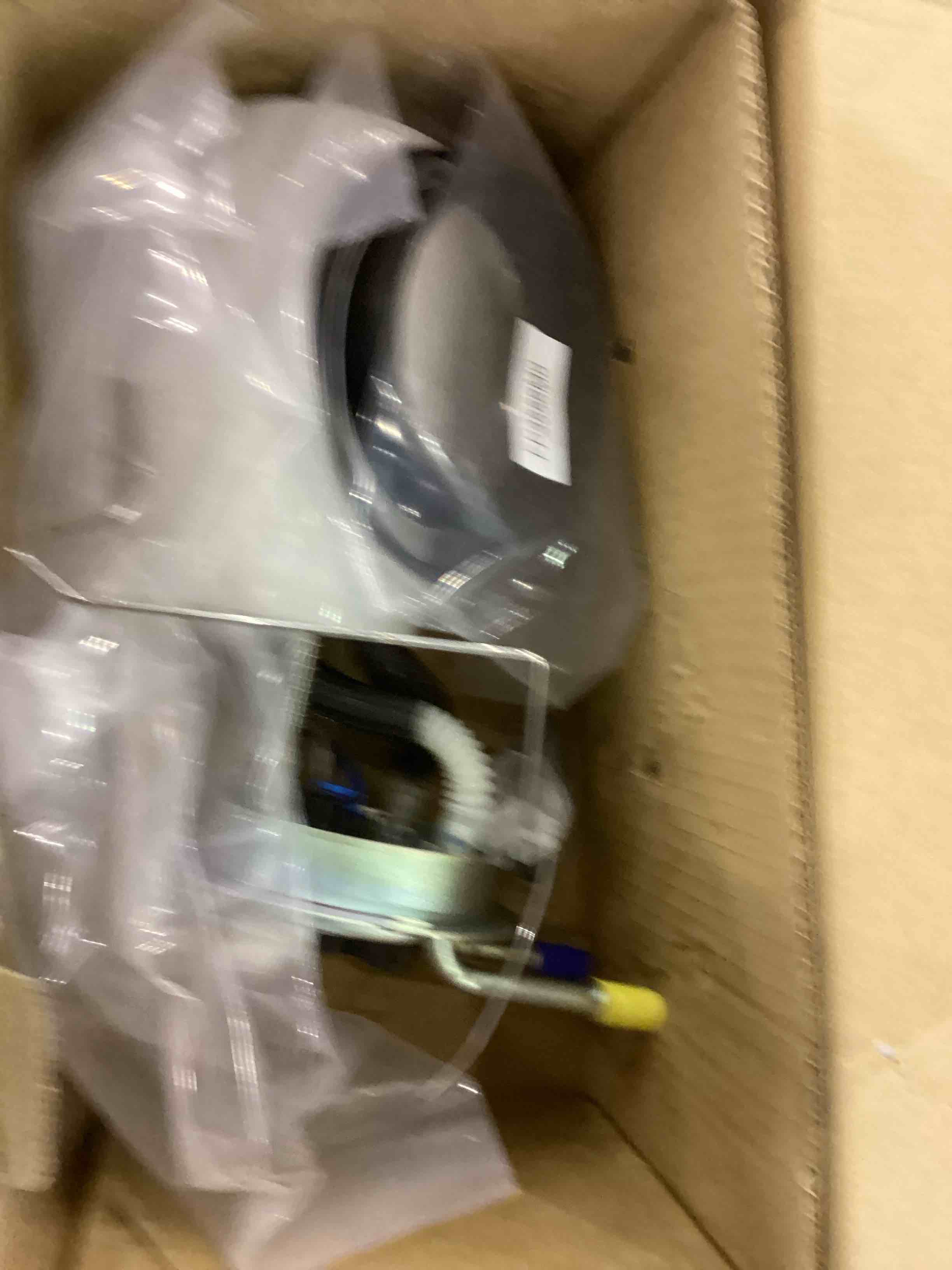 https://s3.amazonaws.com/lotting-images-prod/bidfta/EXS00545905_1698233454585.jpeg
