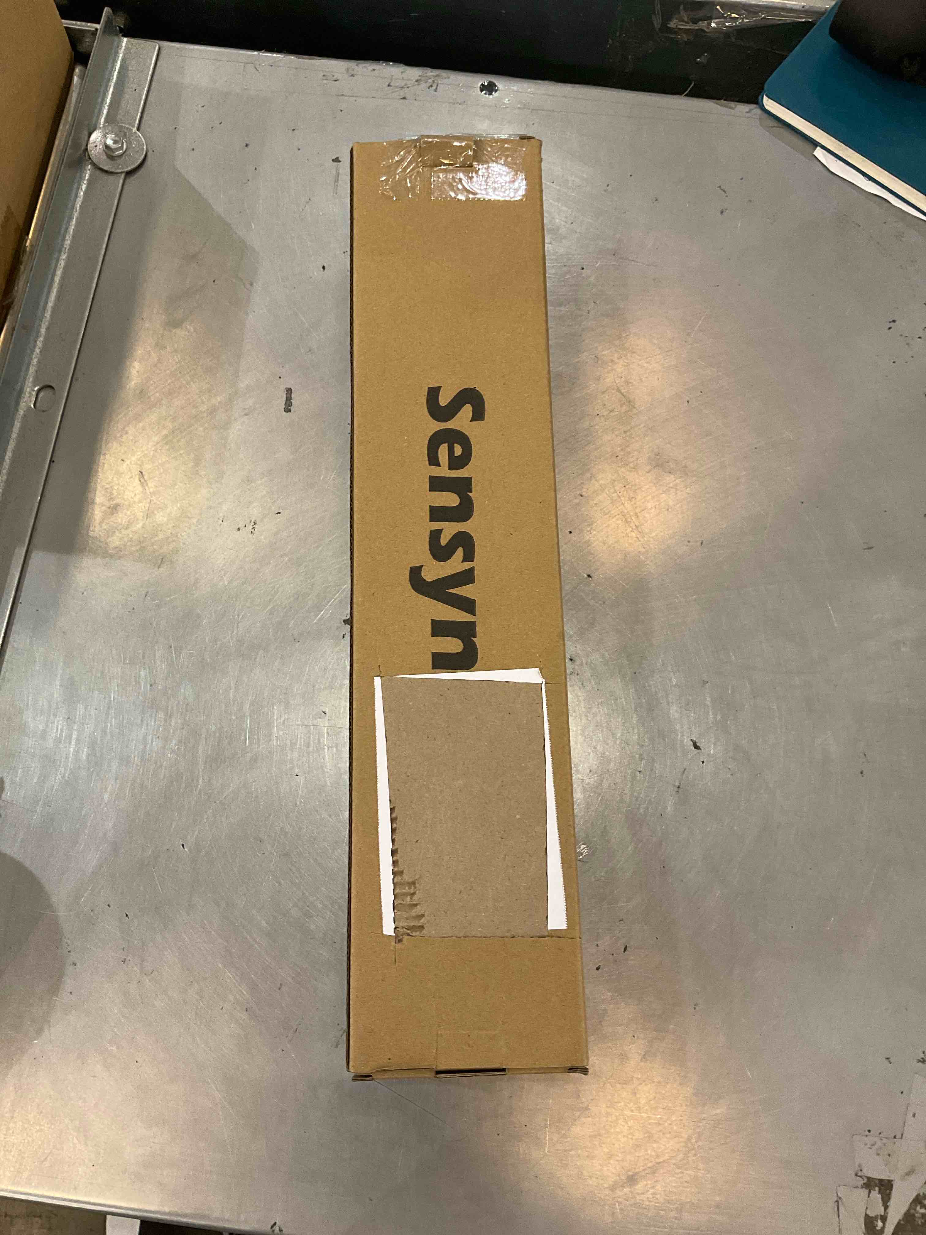 https://s3.amazonaws.com/lotting-images-prod/bidfta/EXS00546820_1695741850693.jpeg