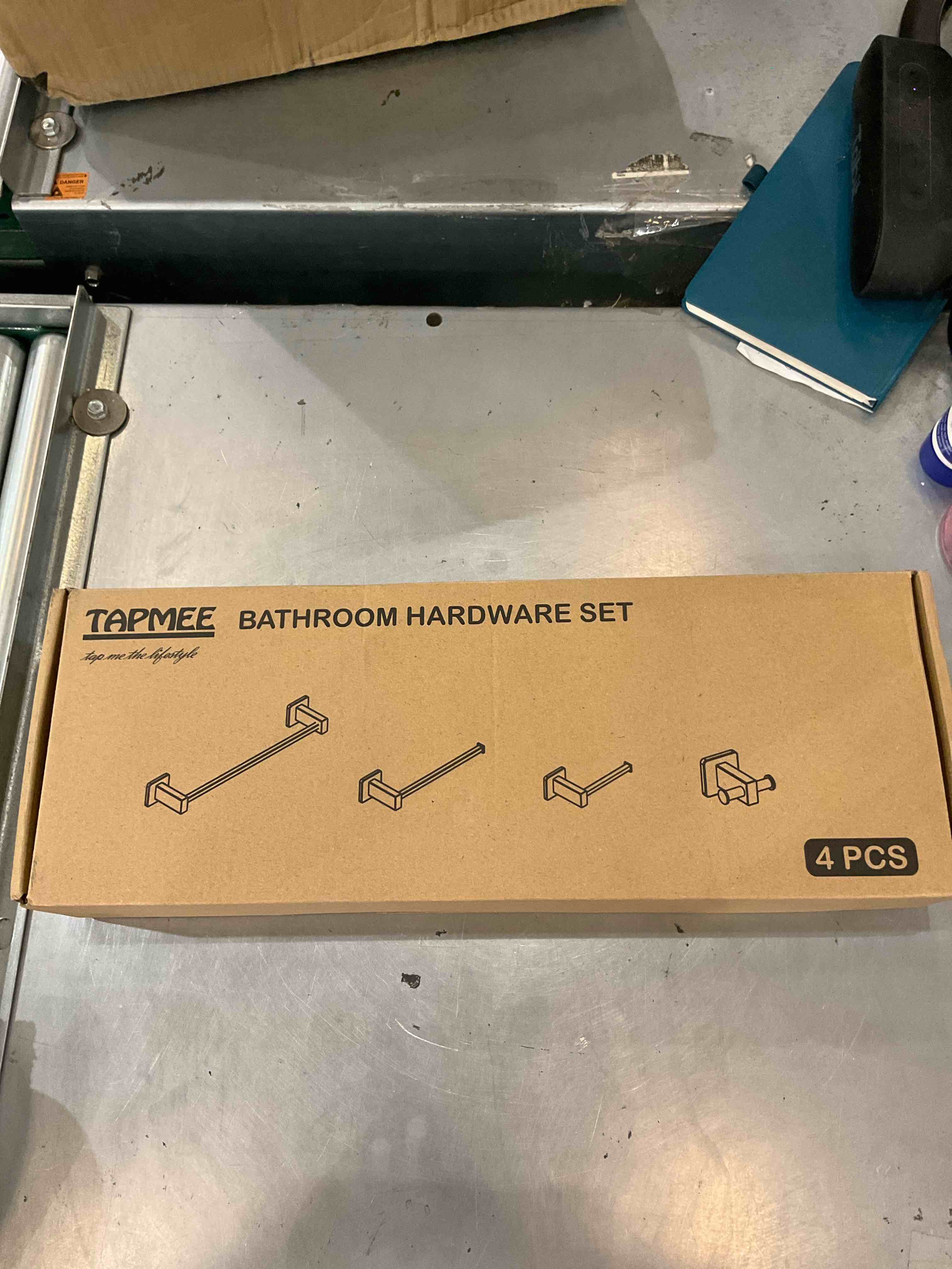 https://s3.amazonaws.com/lotting-images-prod/bidfta/EXS00546824_1695742131377.jpeg