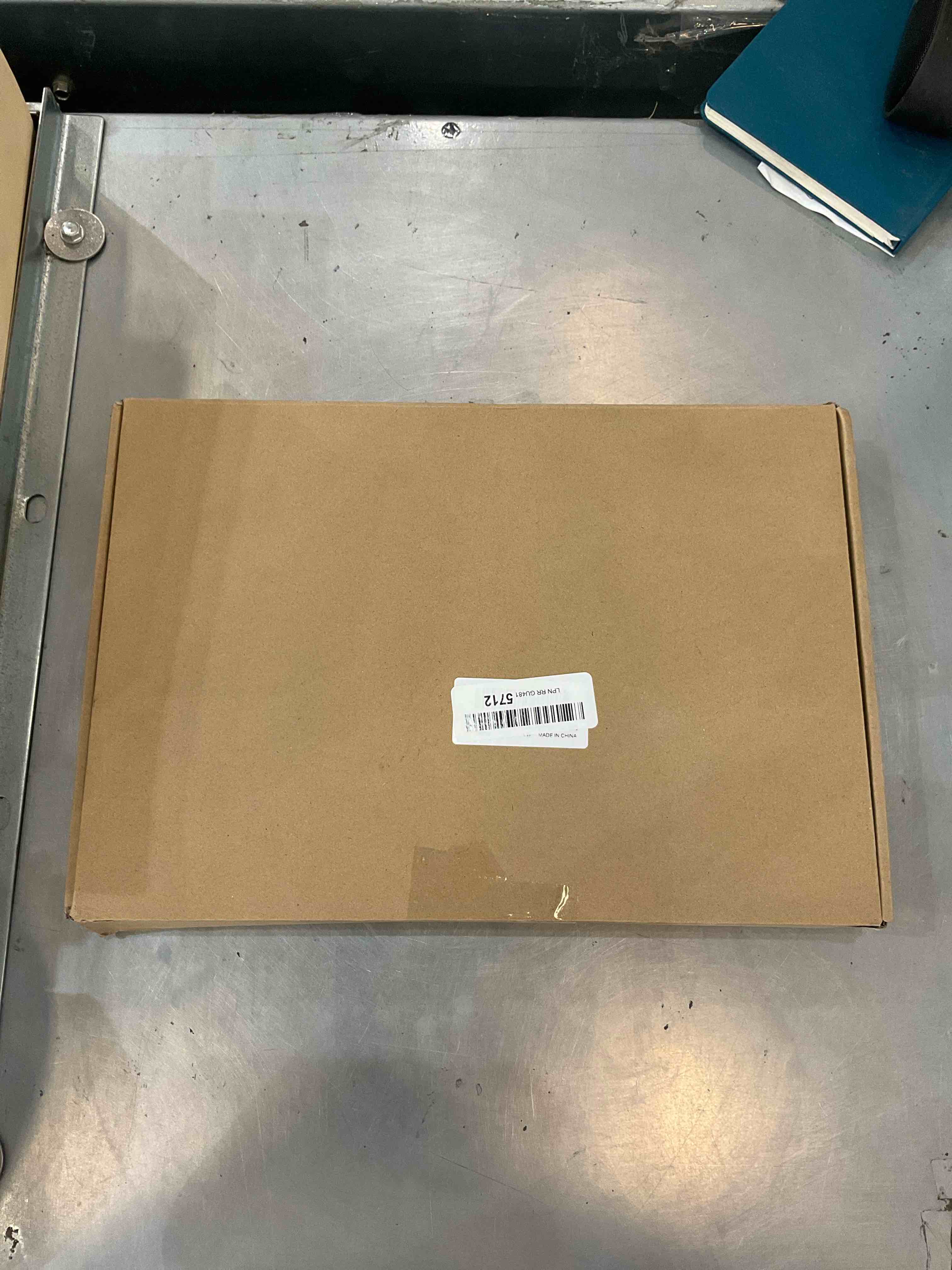 https://s3.amazonaws.com/lotting-images-prod/bidfta/EXS00546849_1695746897171.jpeg