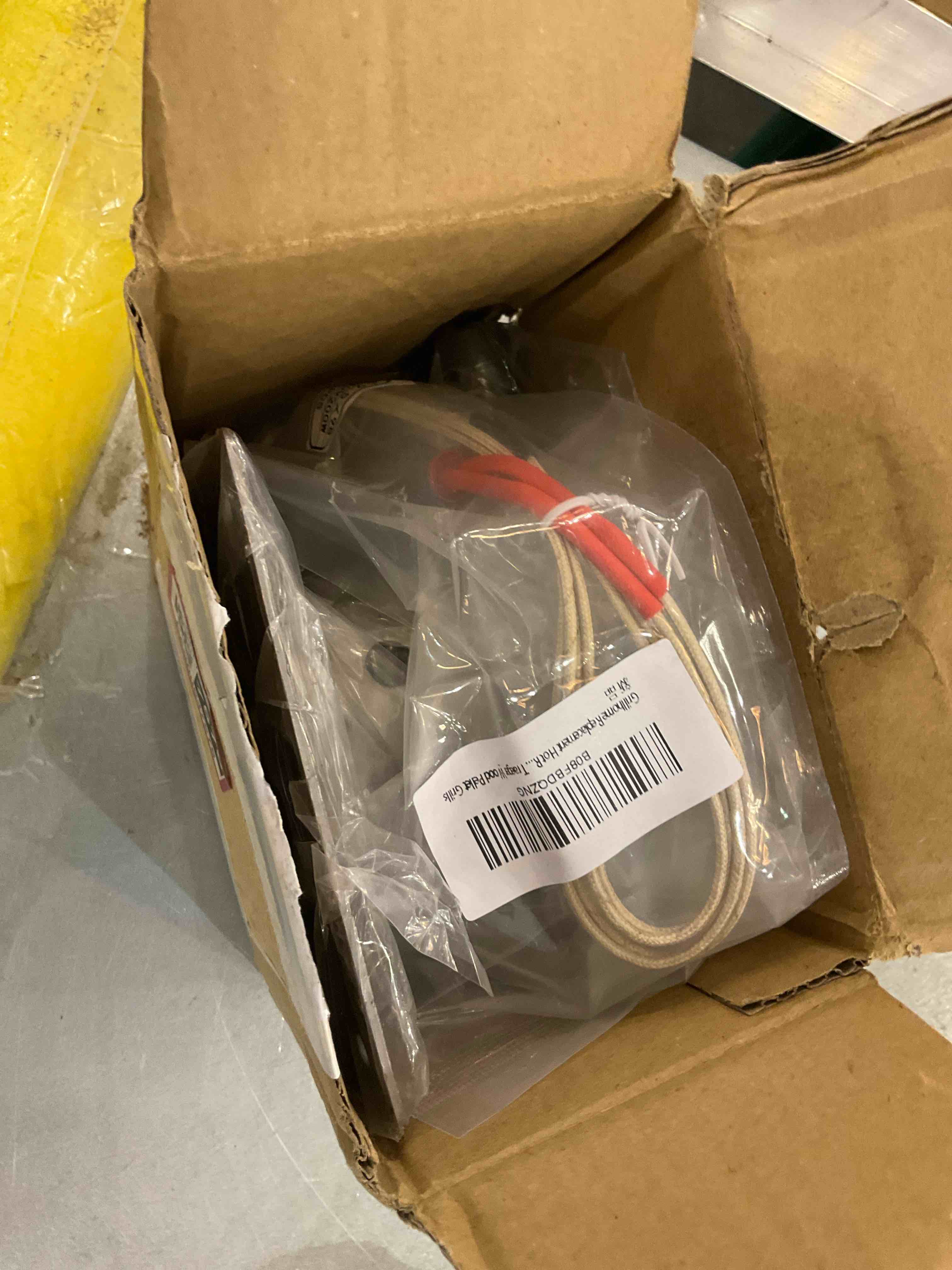 https://s3.amazonaws.com/lotting-images-prod/bidfta/EXS00547576_1695746636770.jpeg