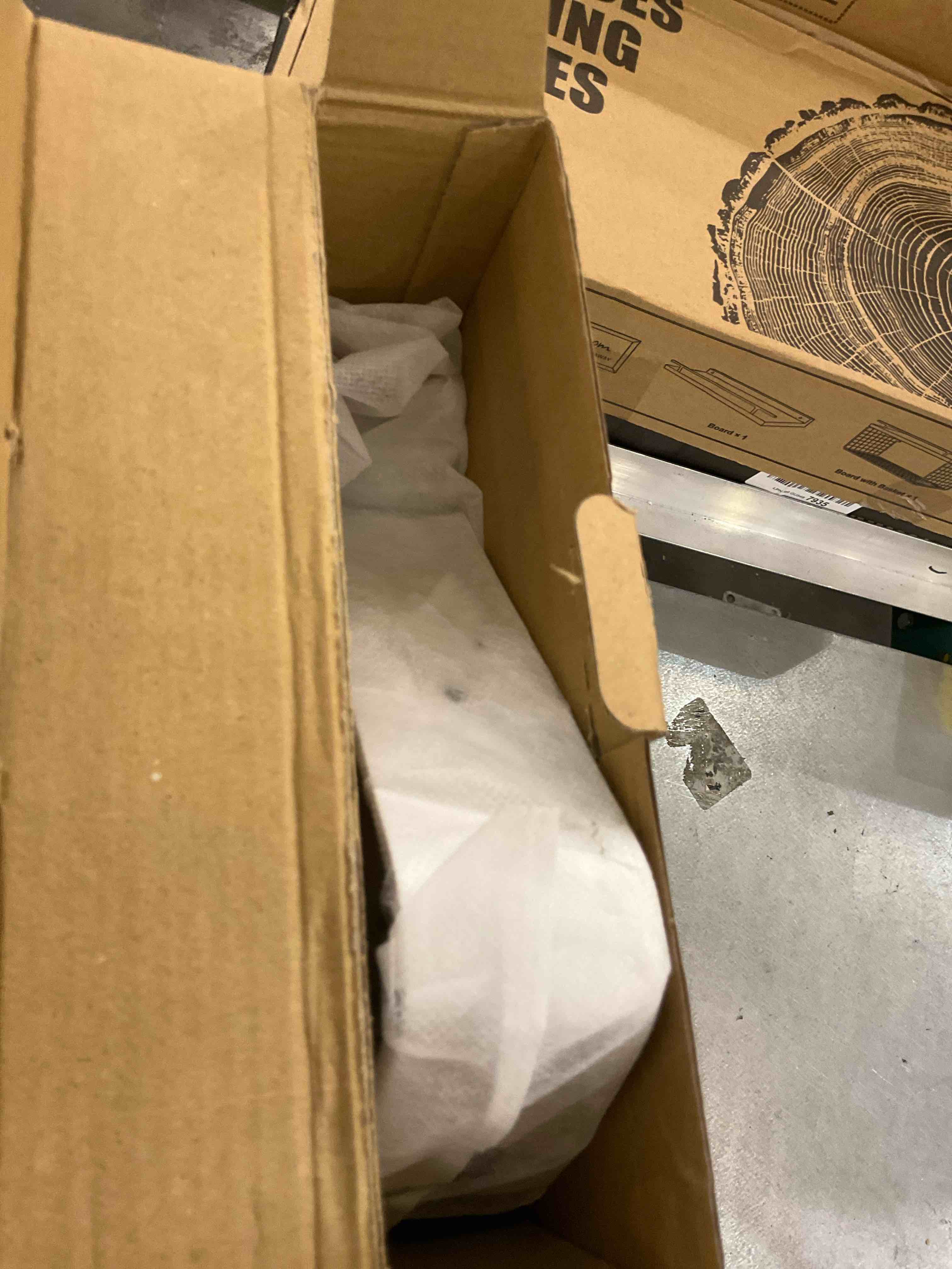 https://s3.amazonaws.com/lotting-images-prod/bidfta/EXS00547662_1695758477450.jpeg