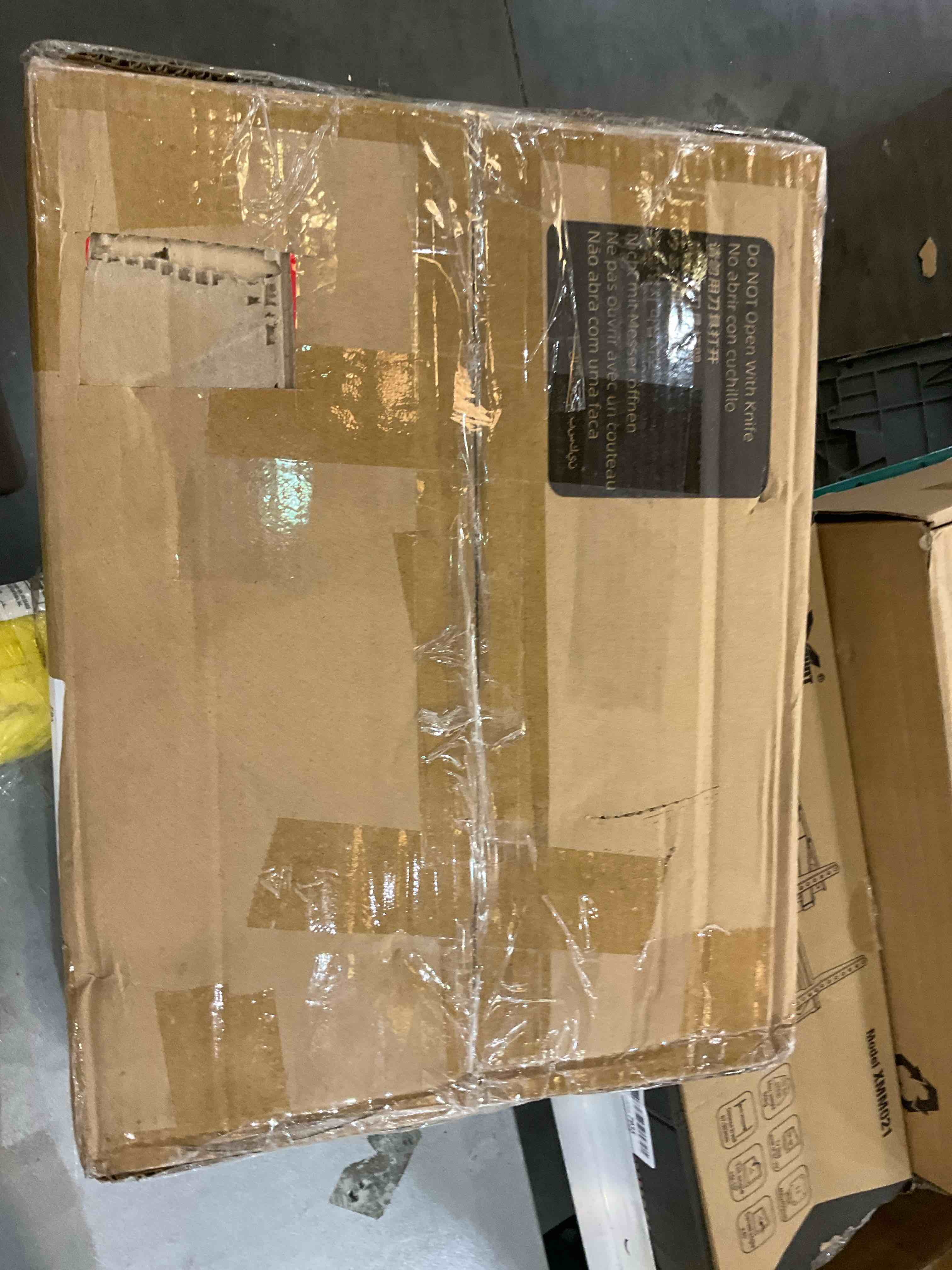 https://s3.amazonaws.com/lotting-images-prod/bidfta/EXS00547664_1695758736282.jpeg