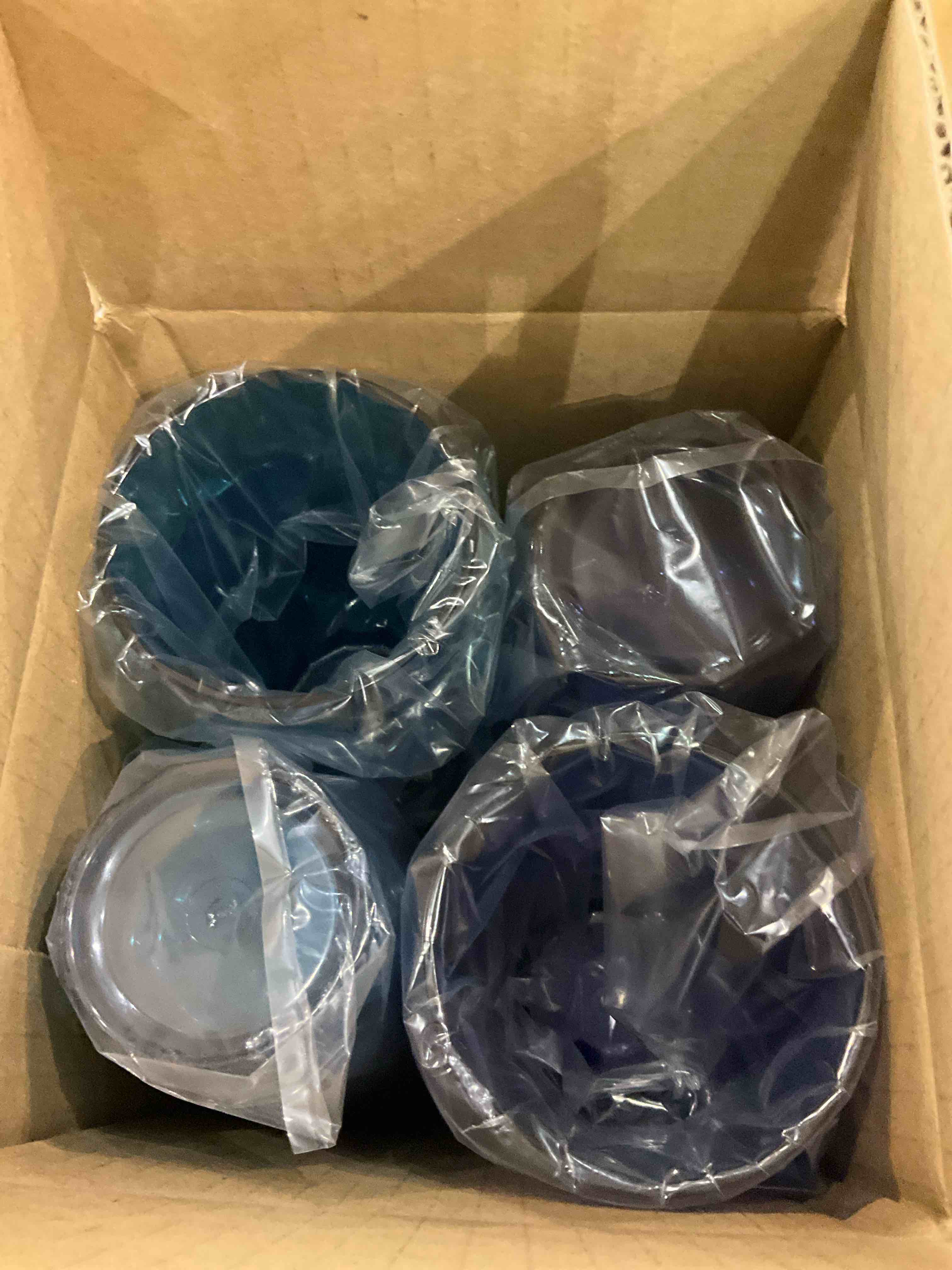 https://s3.amazonaws.com/lotting-images-prod/bidfta/EXS00547870_1695903378981.jpeg