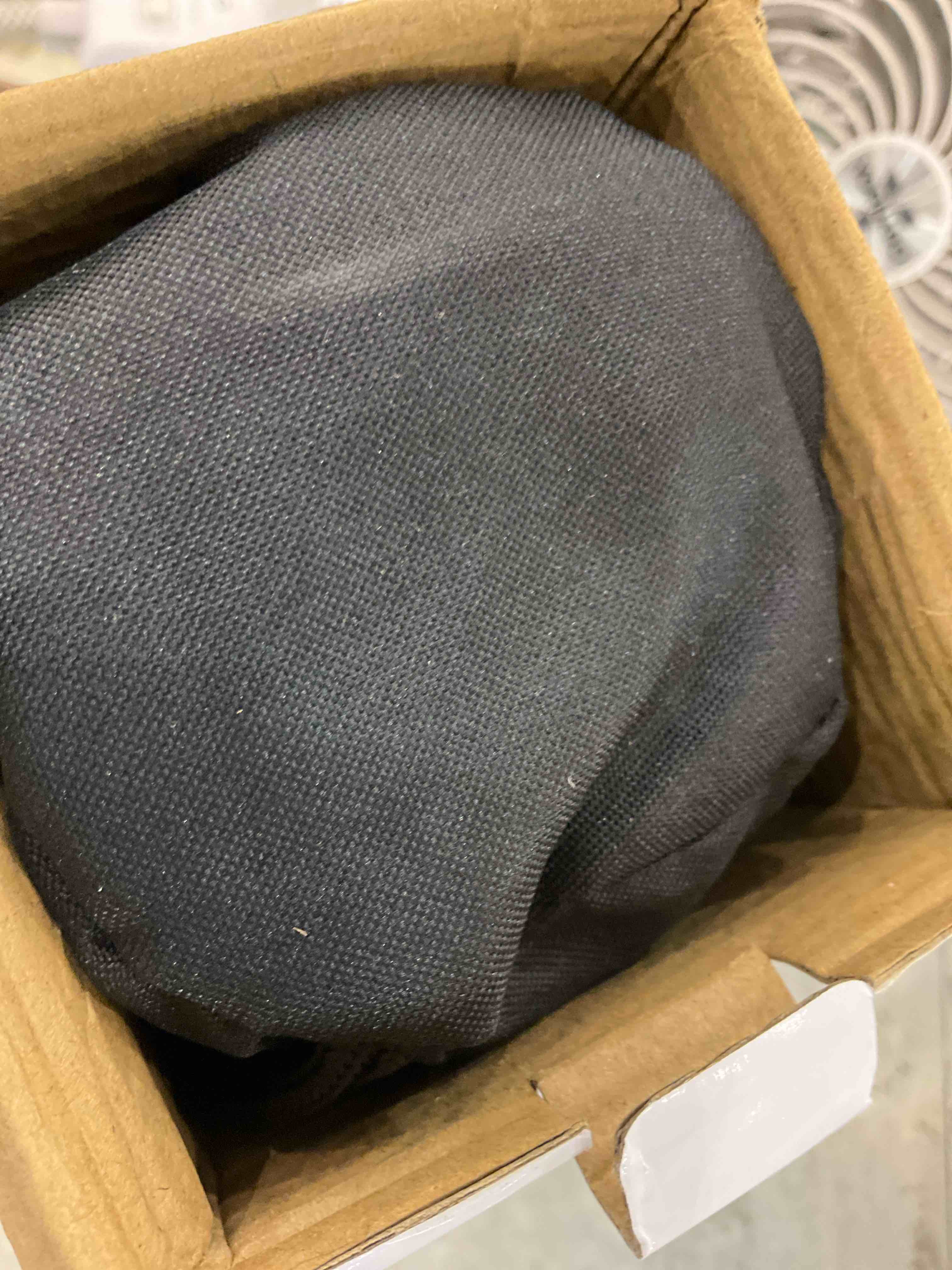 https://s3.amazonaws.com/lotting-images-prod/bidfta/EXS00548611_1695740440516.jpeg