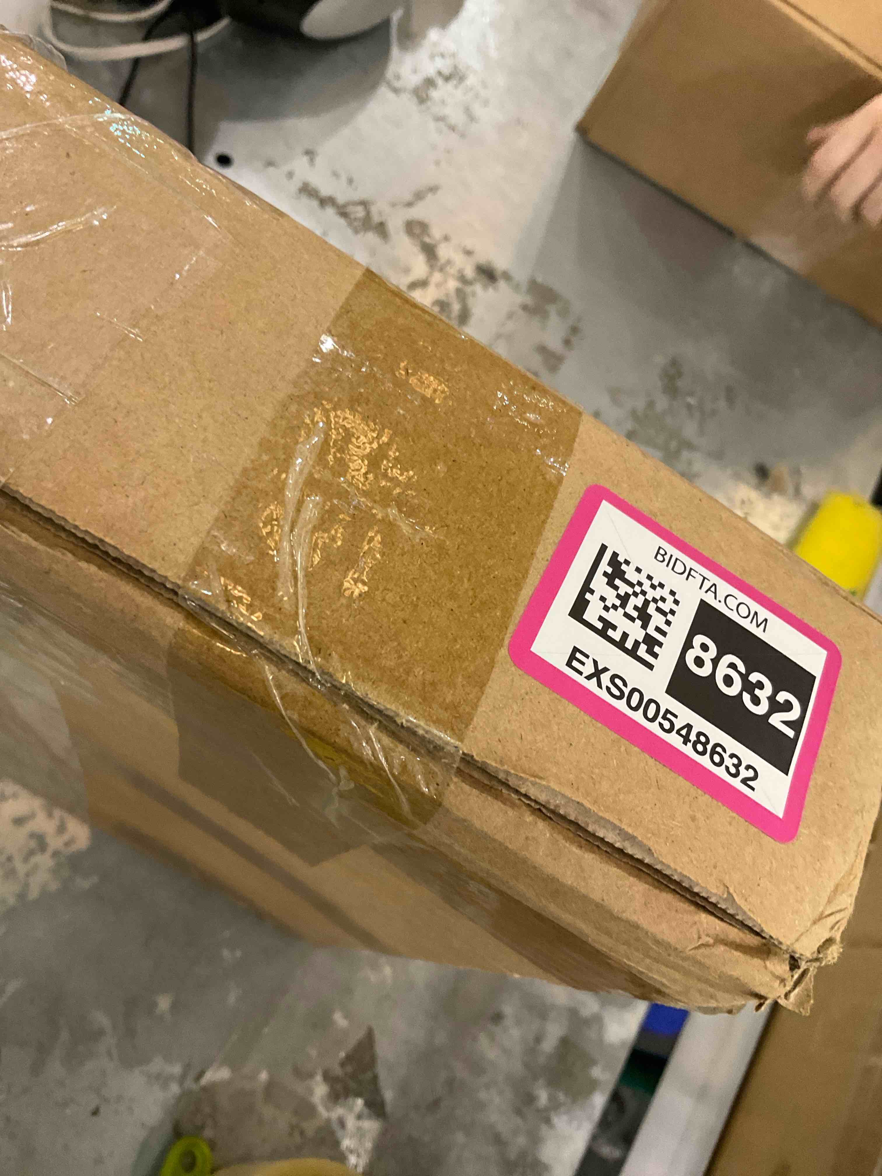 https://s3.amazonaws.com/lotting-images-prod/bidfta/EXS00548632_1695742838318.jpeg