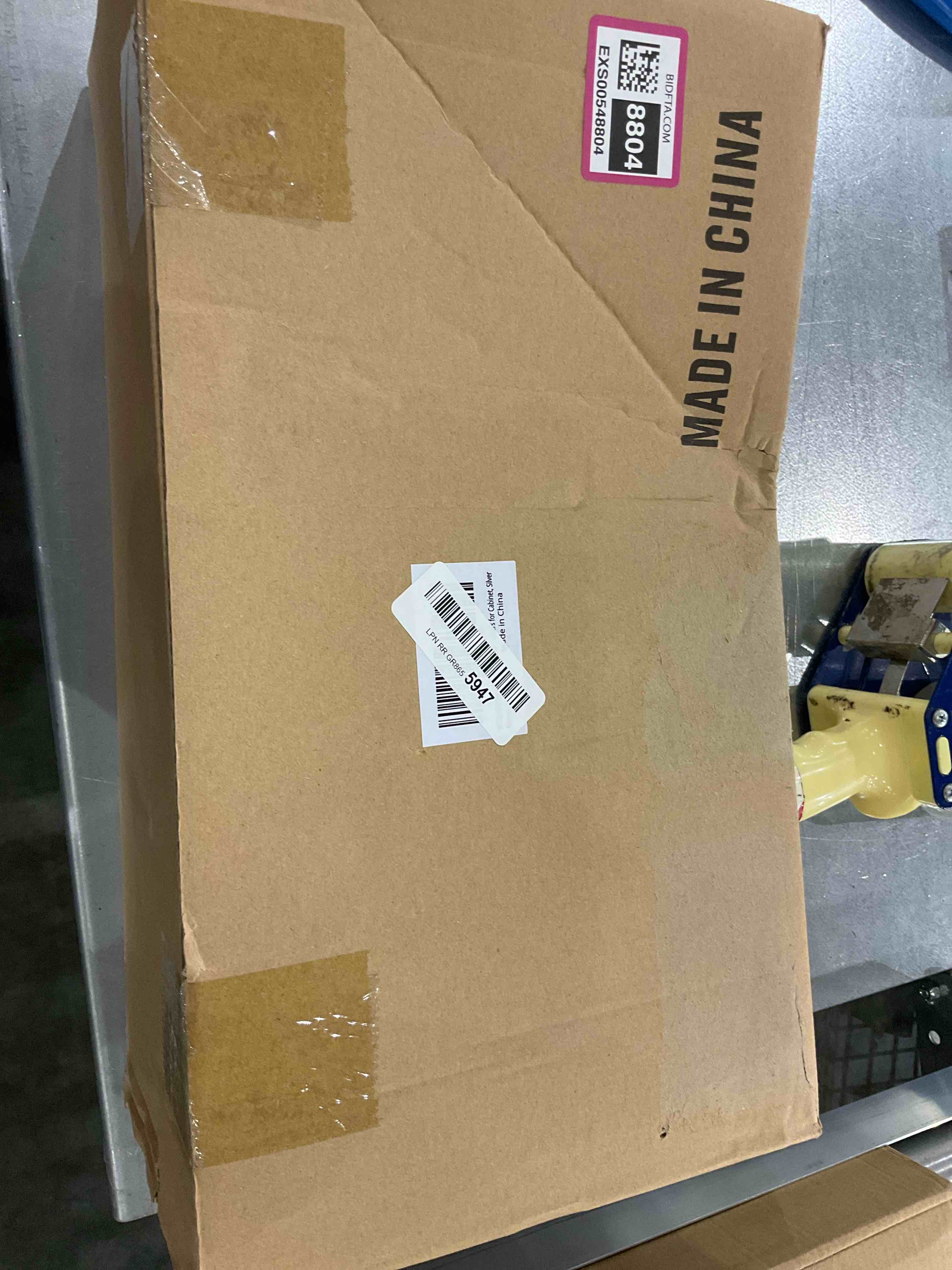 https://s3.amazonaws.com/lotting-images-prod/bidfta/EXS00548804_1696505081170.jpeg