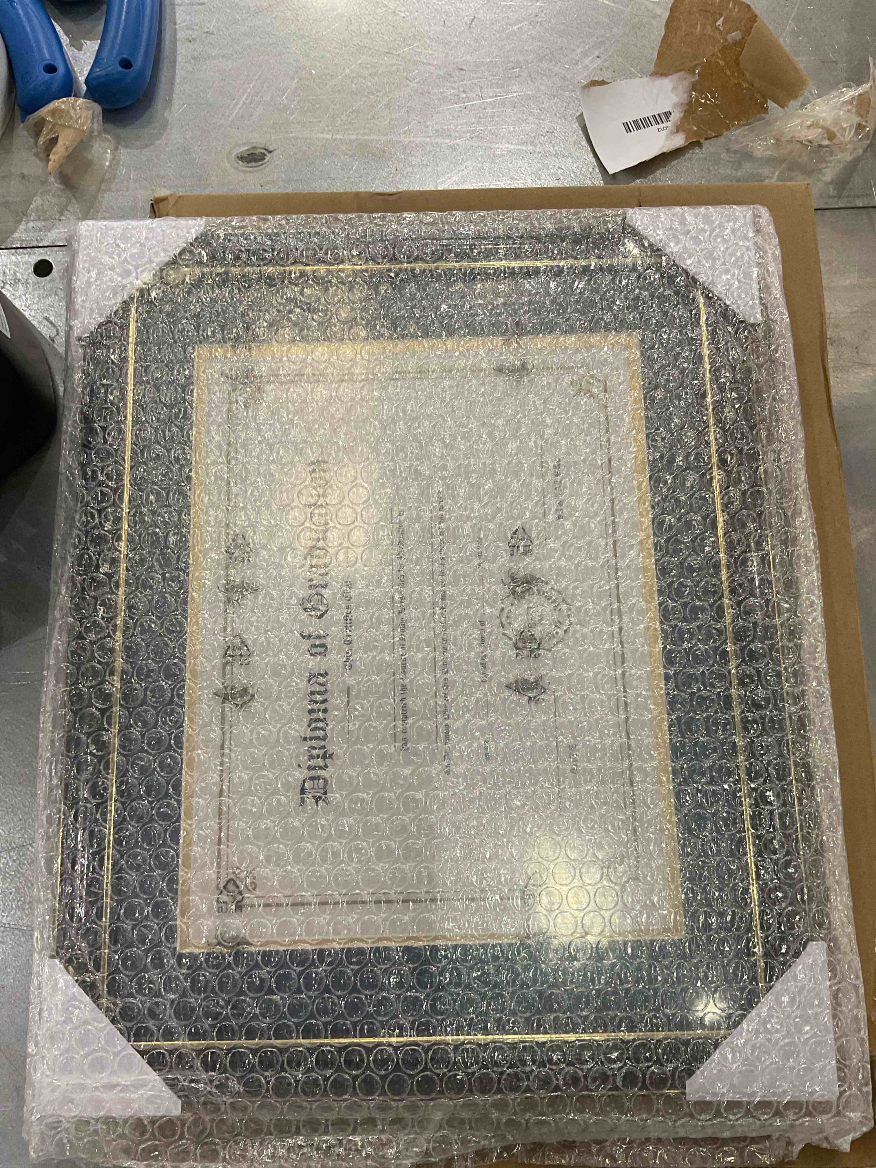https://s3.amazonaws.com/lotting-images-prod/bidfta/EXS00549103_1695823566082.jpeg