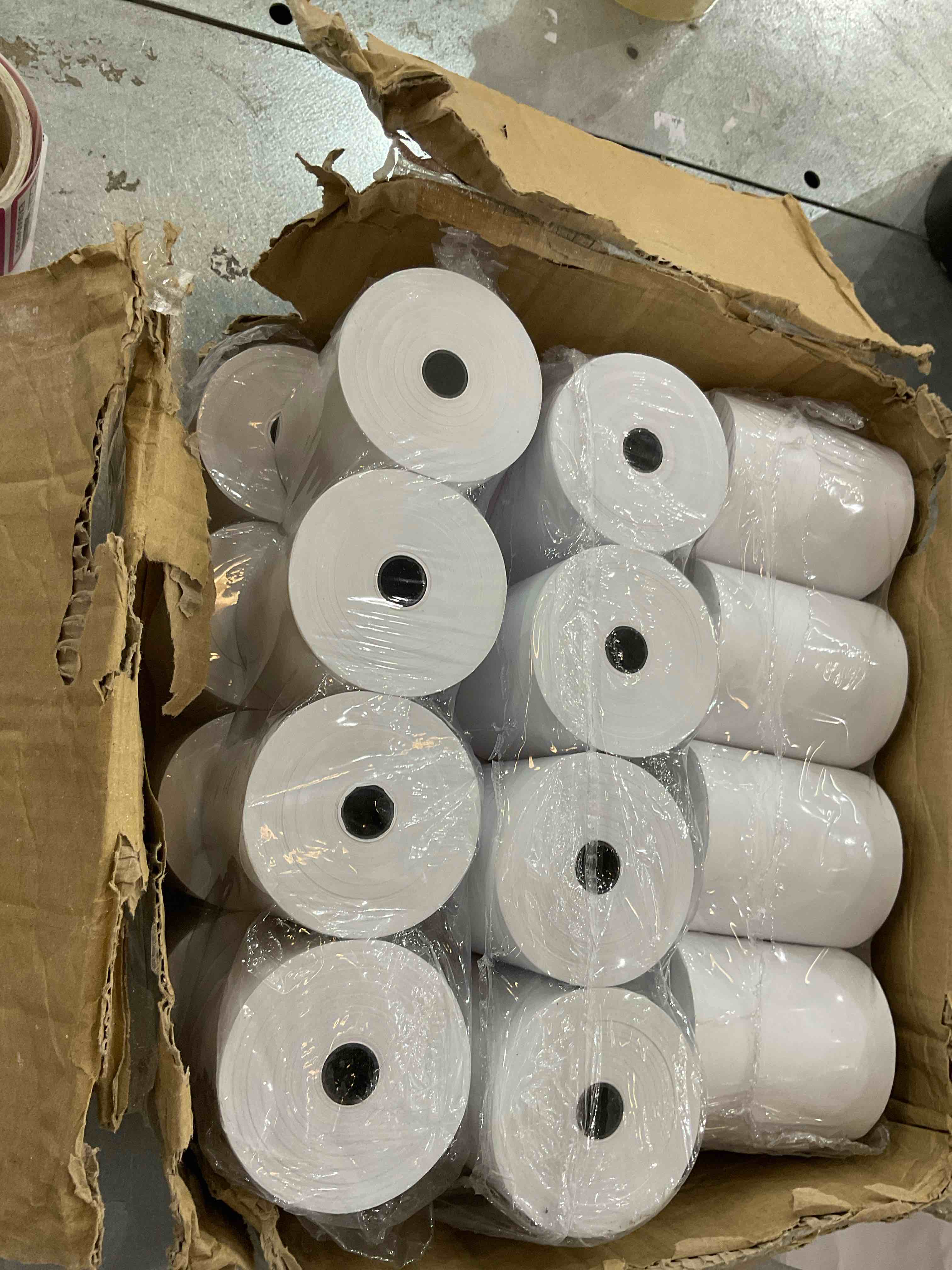 https://s3.amazonaws.com/lotting-images-prod/bidfta/EXS00549365_1696276688091.jpeg