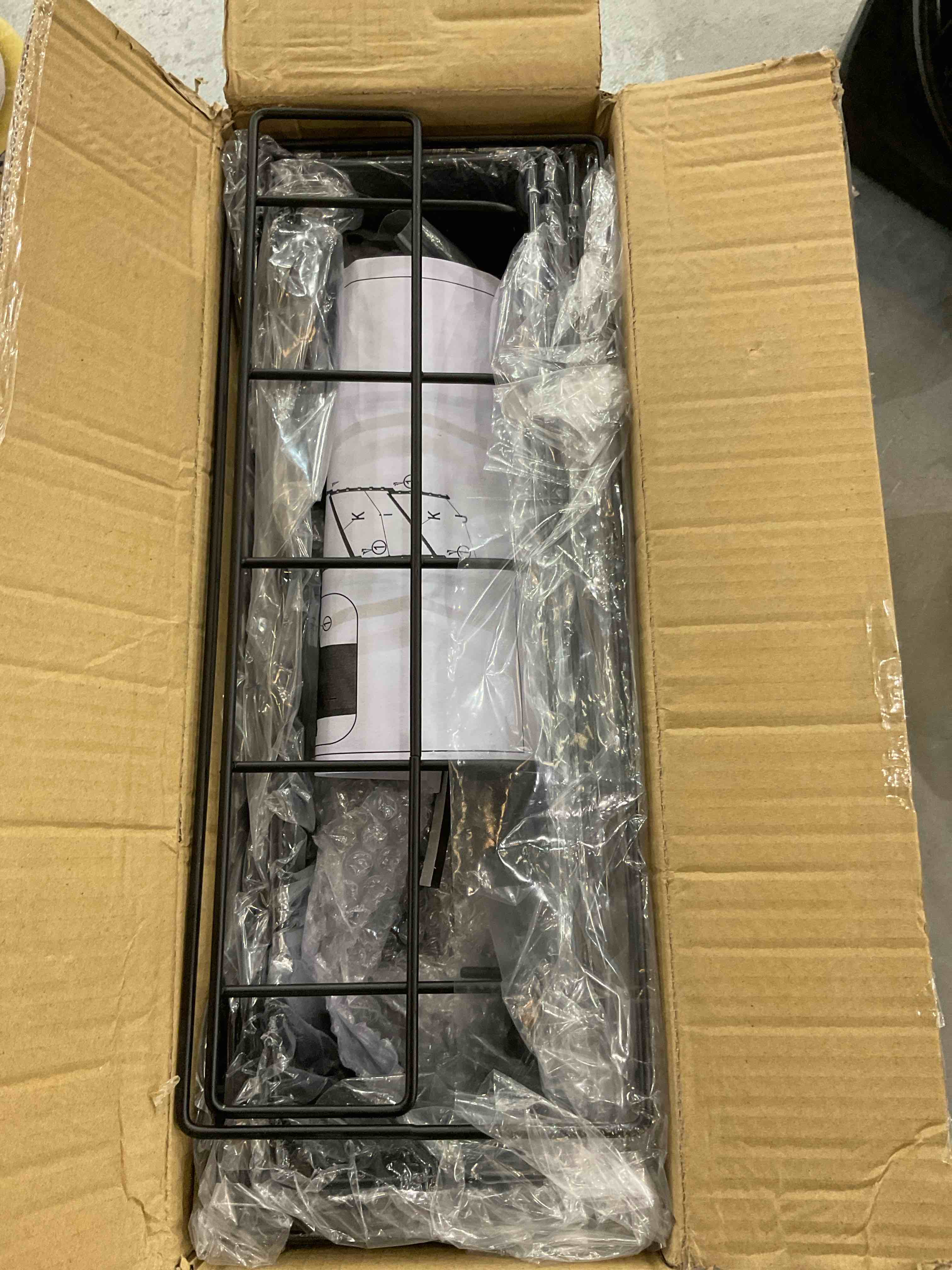 https://s3.amazonaws.com/lotting-images-prod/bidfta/EXS00549461_1696524641290.jpeg