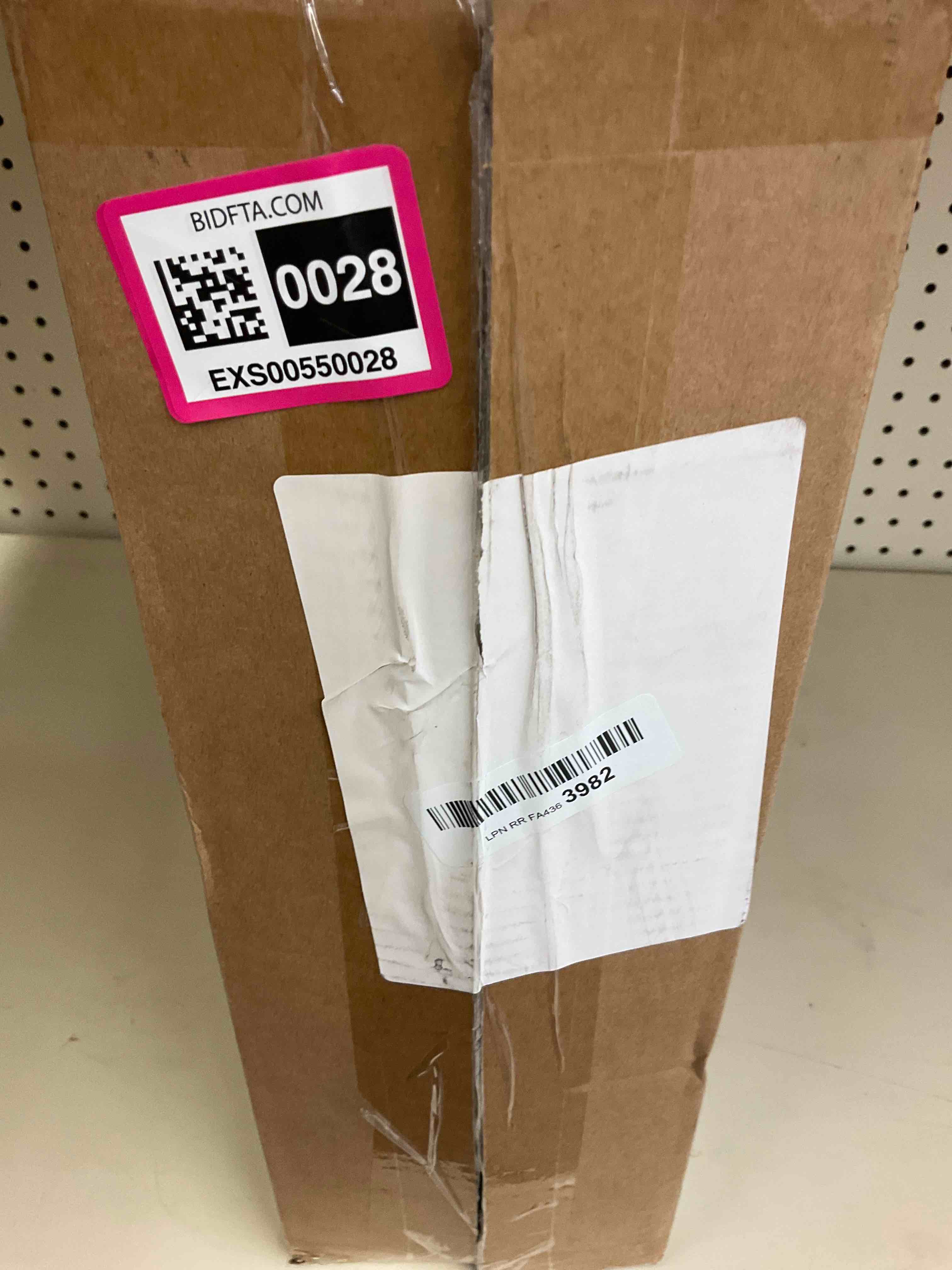 https://s3.amazonaws.com/lotting-images-prod/bidfta/EXS00550028_1694790864769.jpeg