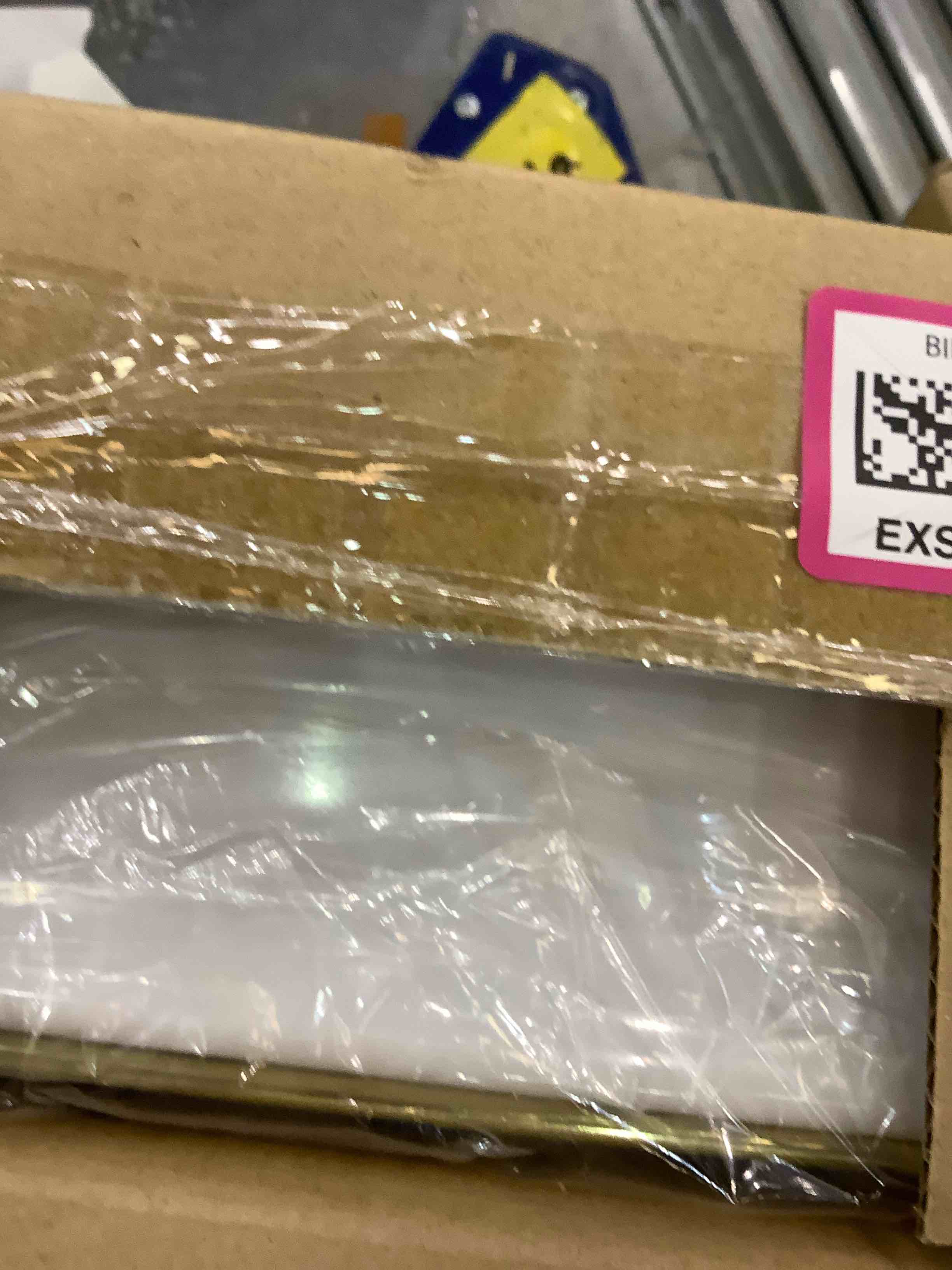 https://s3.amazonaws.com/lotting-images-prod/bidfta/EXS00552303_1693932070185.jpeg