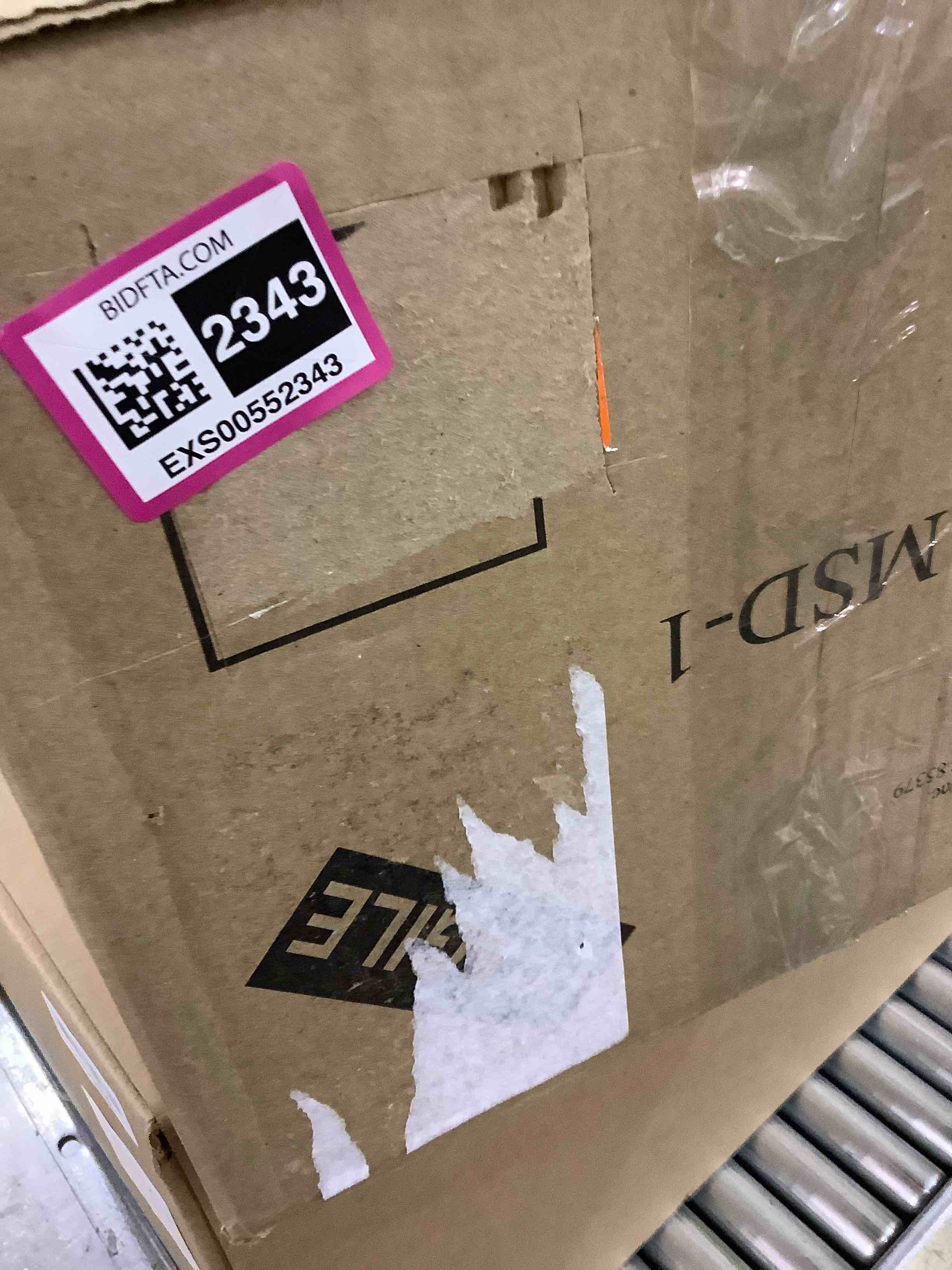 https://s3.amazonaws.com/lotting-images-prod/bidfta/EXS00552343_1693944449456.jpeg