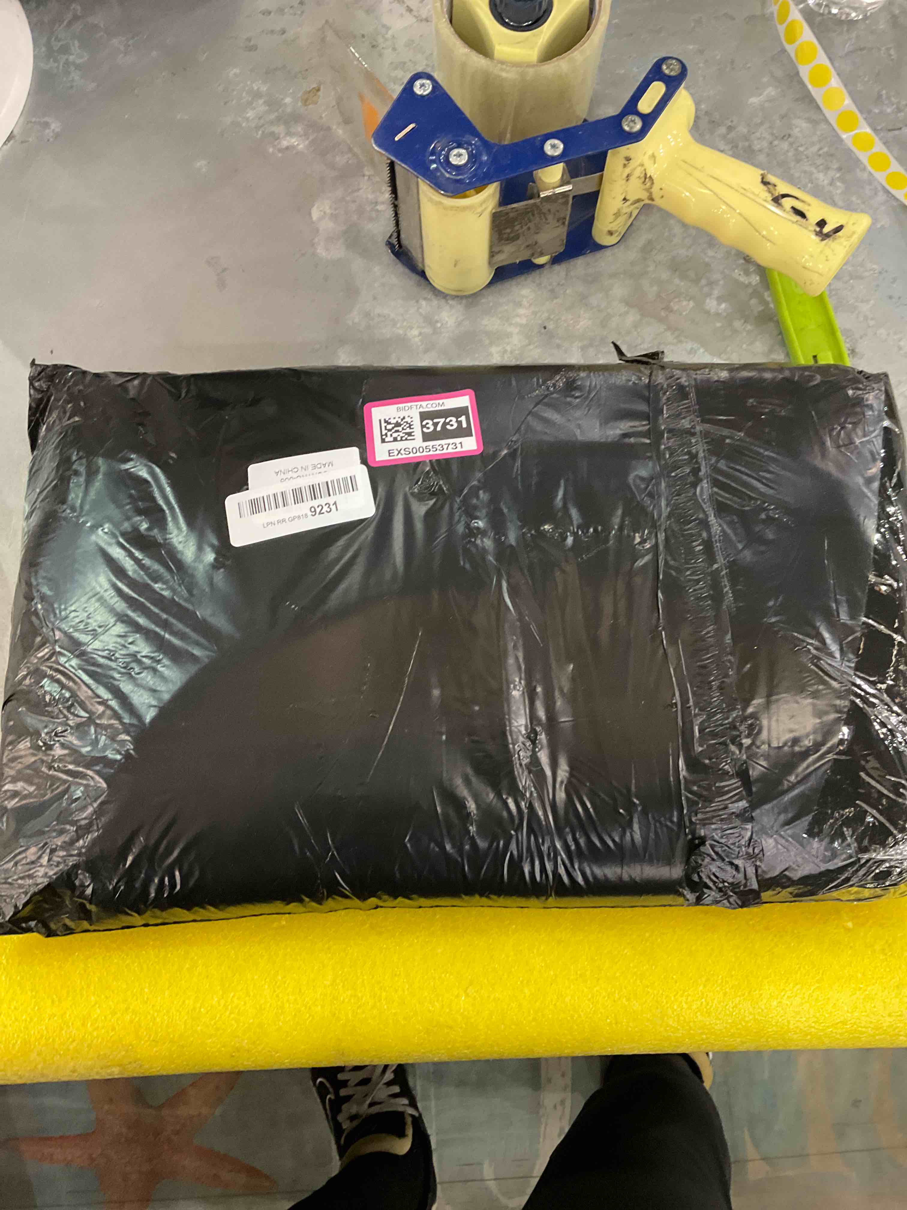 https://s3.amazonaws.com/lotting-images-prod/bidfta/EXS00553731_1694008920491.jpeg