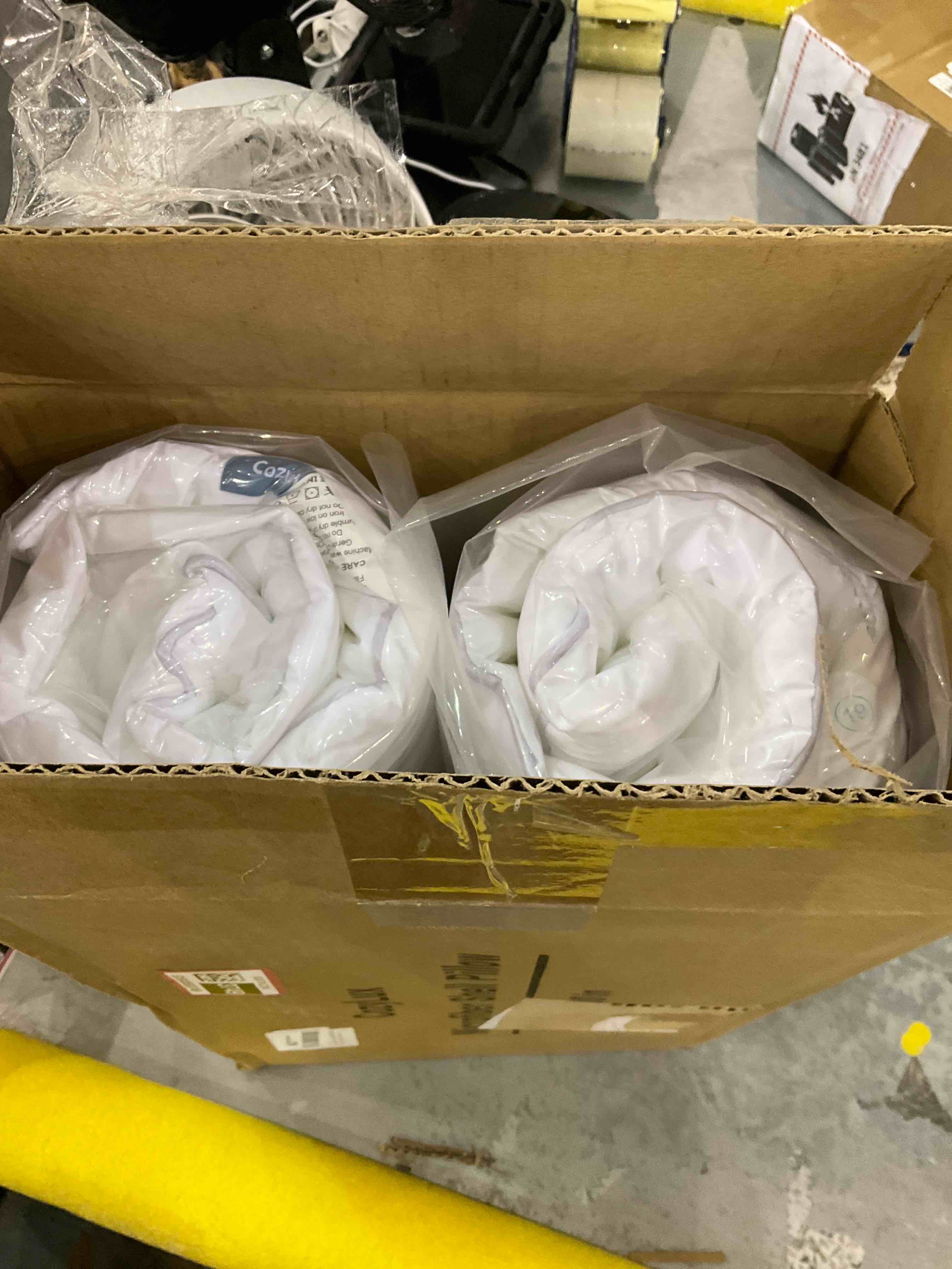 https://s3.amazonaws.com/lotting-images-prod/bidfta/EXS00553749_1694011655105.jpeg