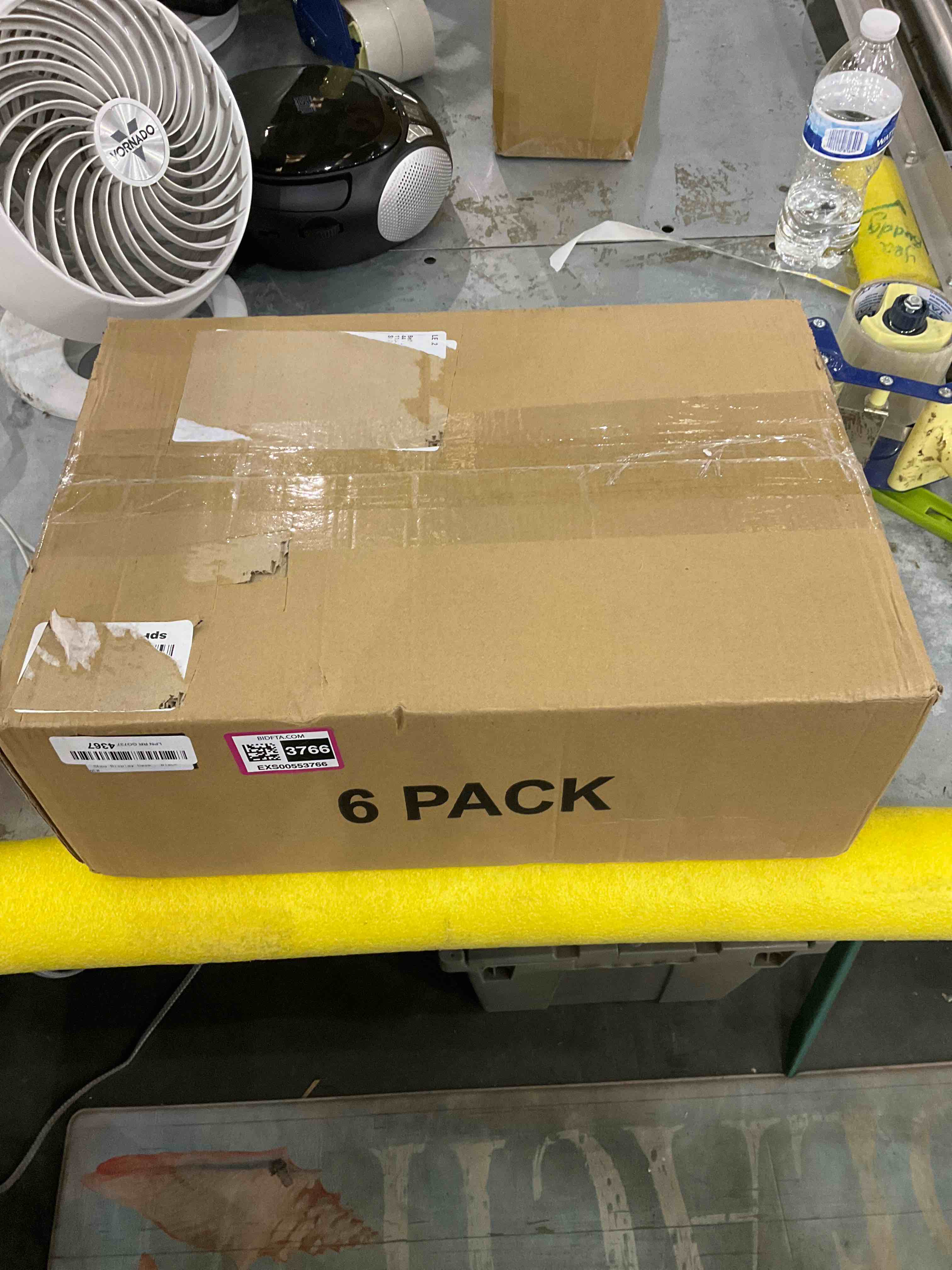 https://s3.amazonaws.com/lotting-images-prod/bidfta/EXS00553766_1694013179580.jpeg