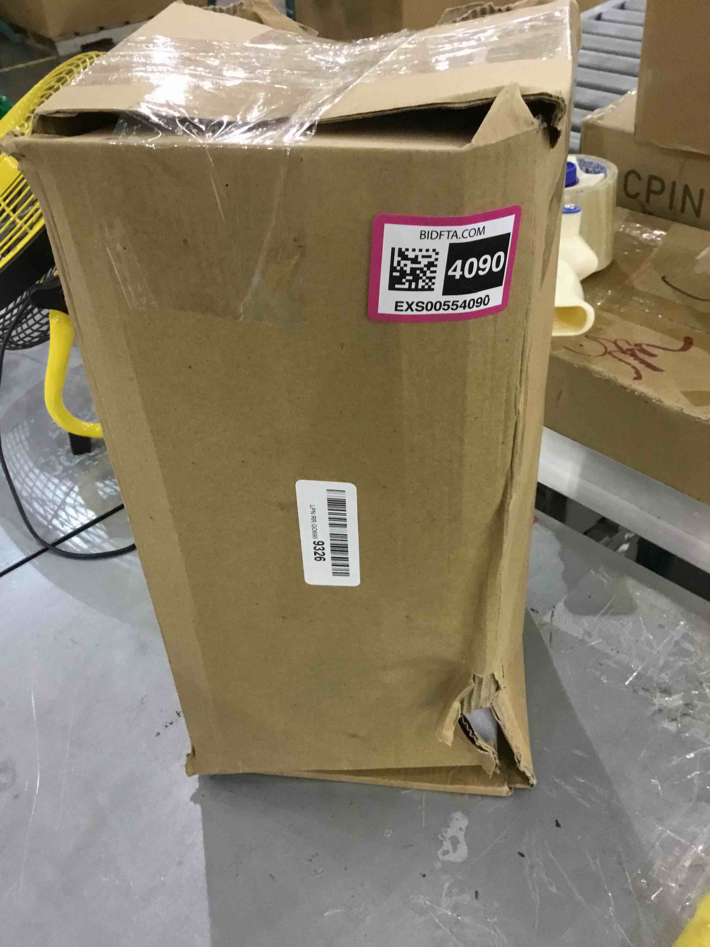 https://s3.amazonaws.com/lotting-images-prod/bidfta/EXS00554090_1693572119200.jpeg
