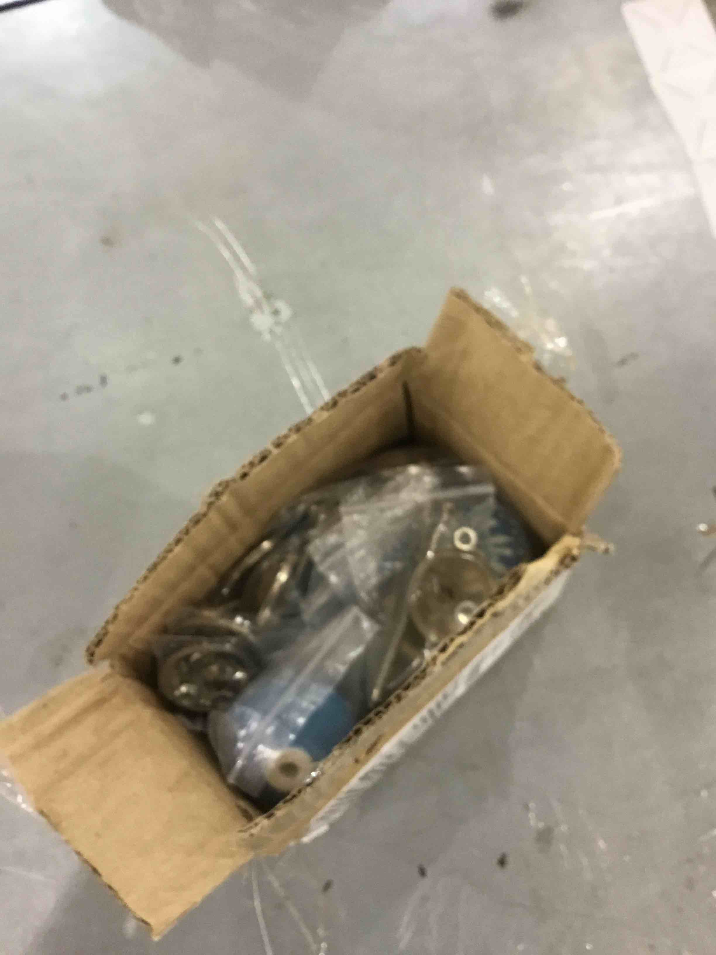 https://s3.amazonaws.com/lotting-images-prod/bidfta/EXS00554298_1694031284621.jpeg
