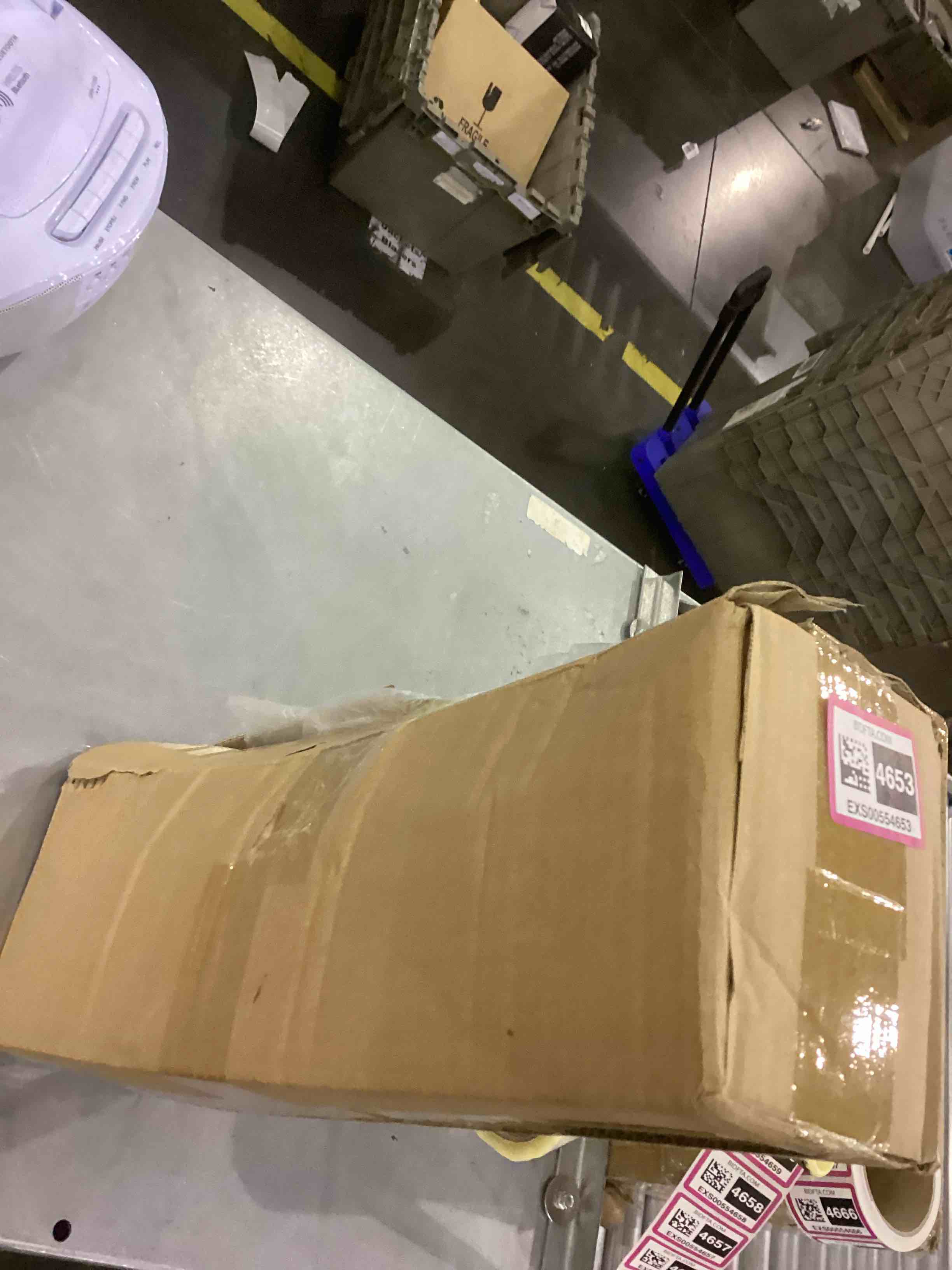 https://s3.amazonaws.com/lotting-images-prod/bidfta/EXS00554653_1693912604488.jpeg